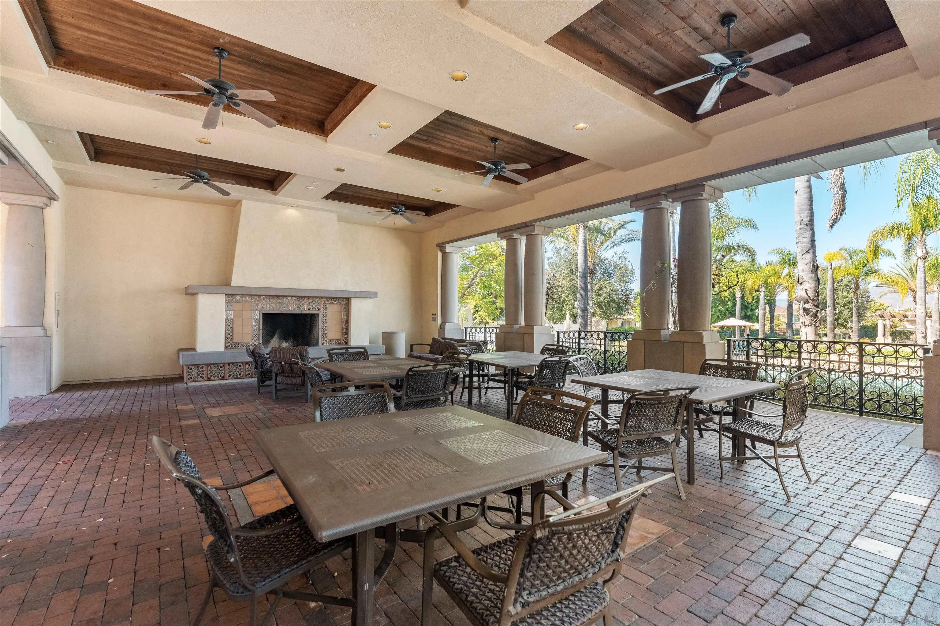 https://cdn.realtyfeed.com/cdn/127/260014082/d0ab802060c2aeb1811671d8060d821b.webp