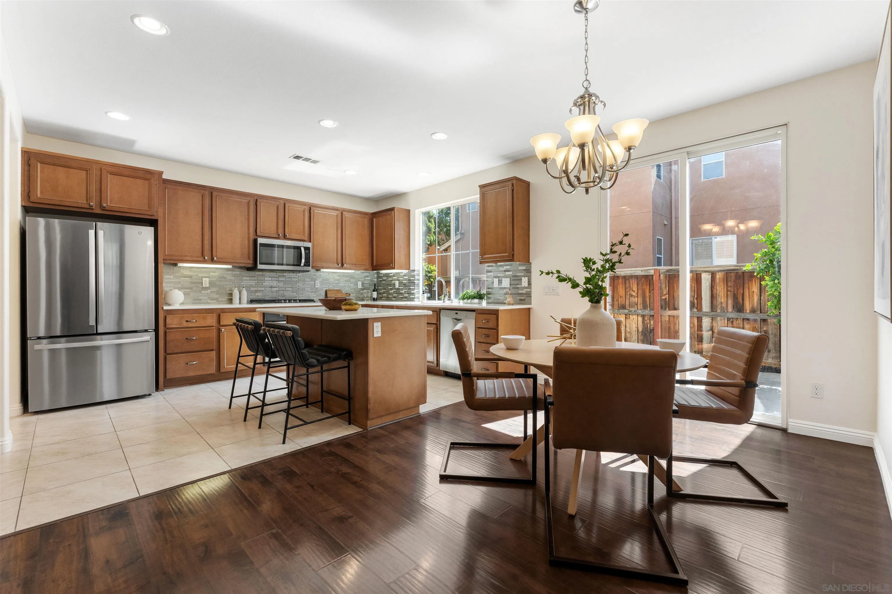 https://cdn.realtyfeed.com/cdn/127/260014082/e136faa2b2fa1fa4da7986e22b20e2ea.webp