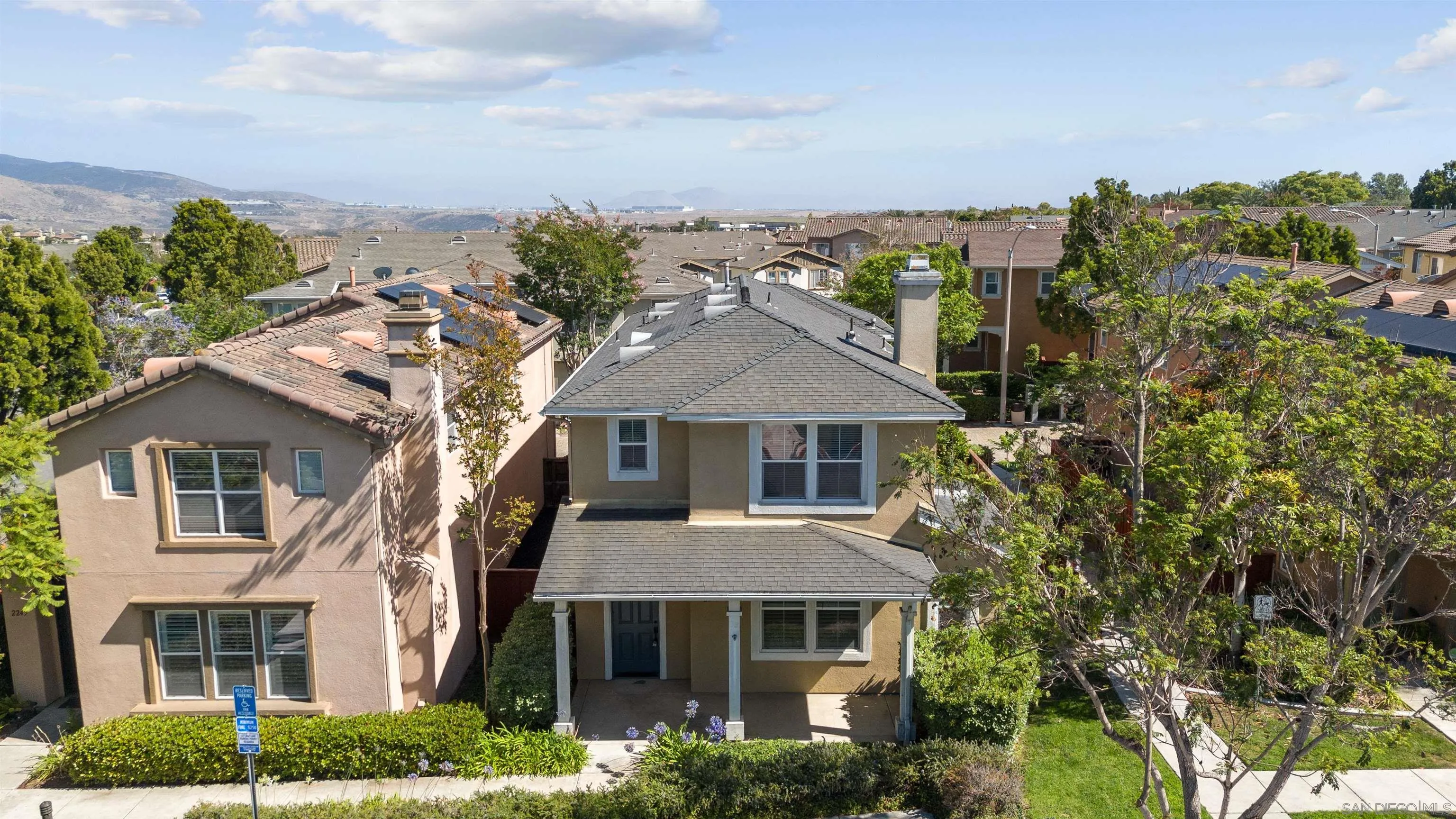 https://cdn.realtyfeed.com/cdn/127/260014082/e297f4a5b459fb9be02dfb112a925d04.webp