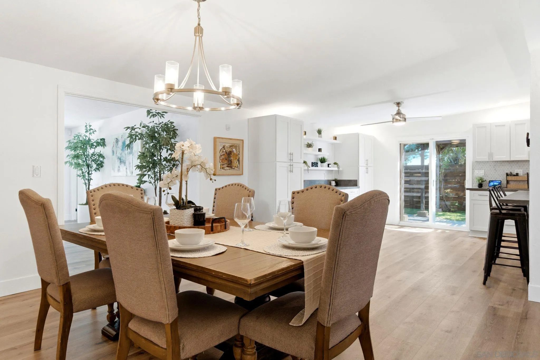 https://cdn.realtyfeed.com/cdn/127/260014083/1676194cc7c247c6e7e0603a0d450e40.webp