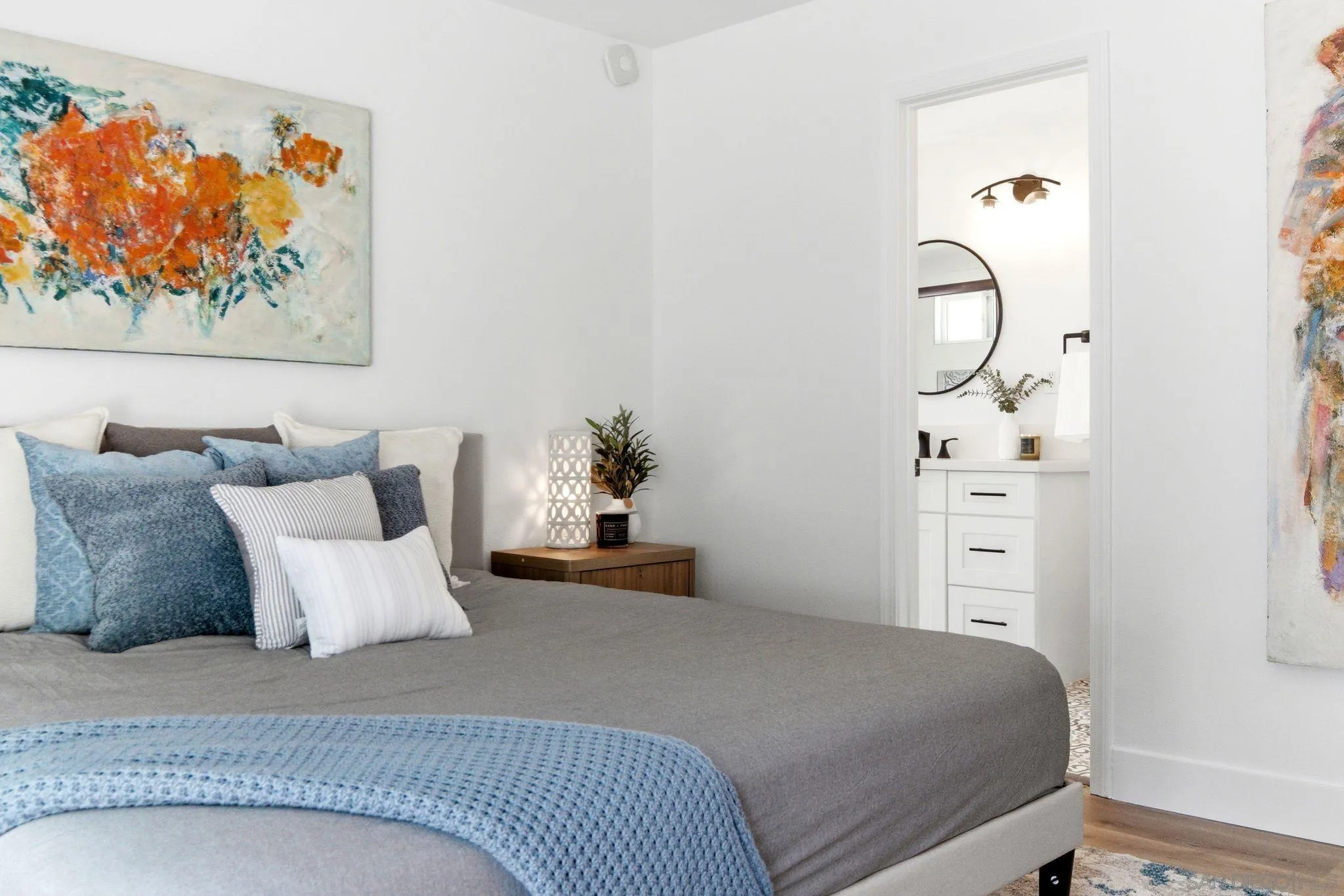 https://cdn.realtyfeed.com/cdn/127/260014083/56e6dac453a6458a54953193ac8fa919.webp