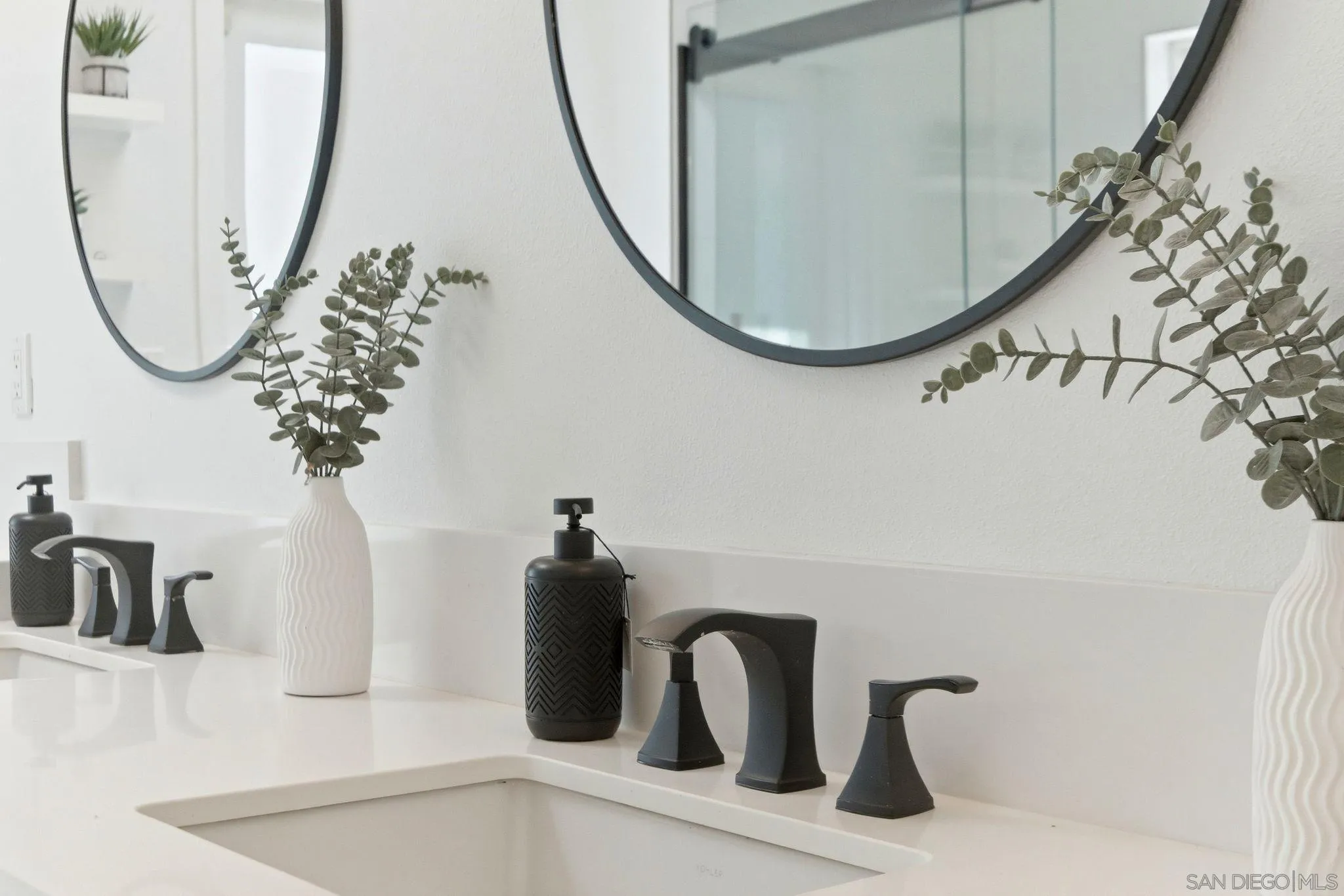 https://cdn.realtyfeed.com/cdn/127/260014083/7c458d4c70d7597de5ba2554154502ad.webp