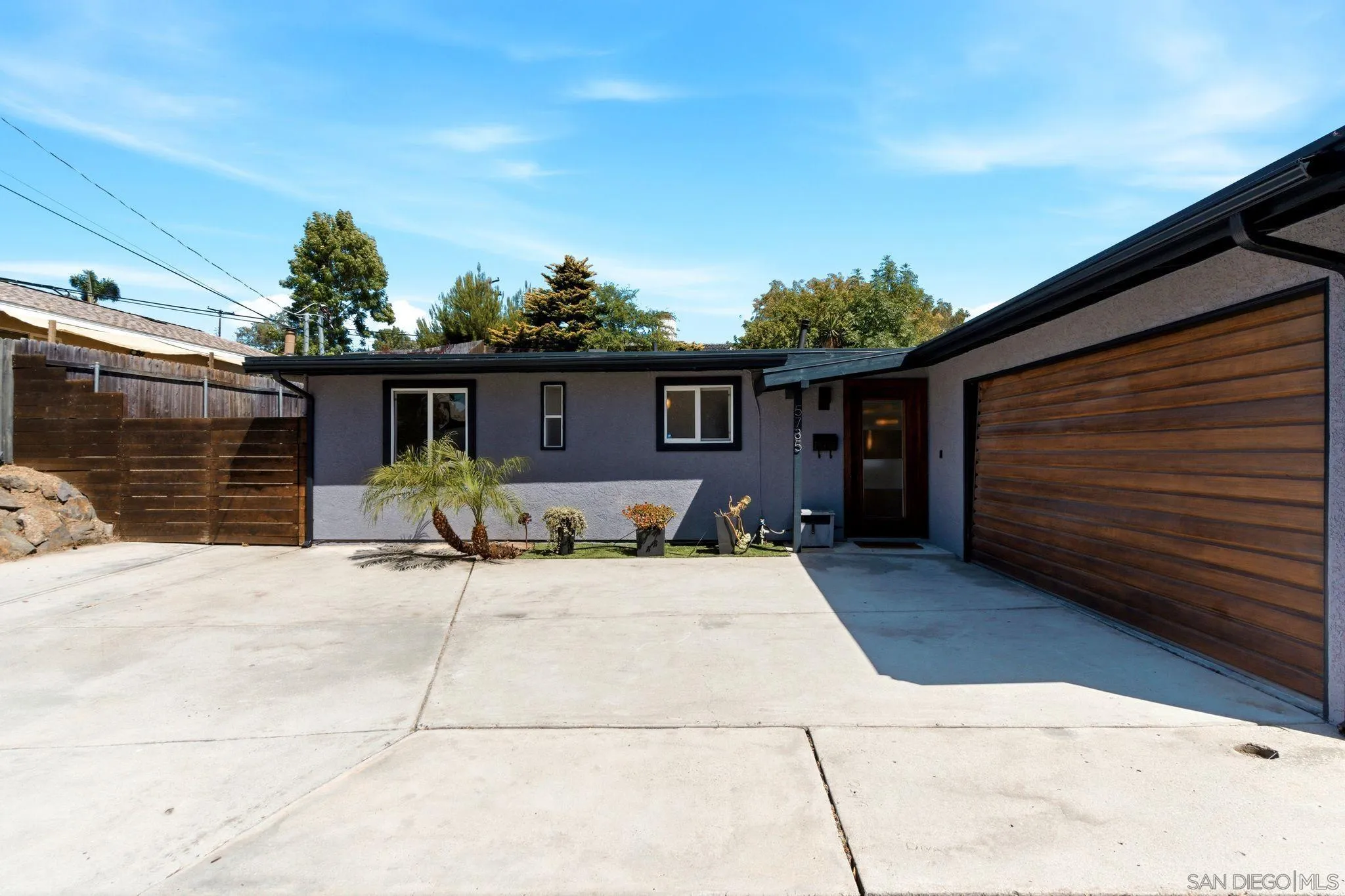 https://cdn.realtyfeed.com/cdn/127/260014083/90003a2e2e6edfae85257202acdaf5e6.webp