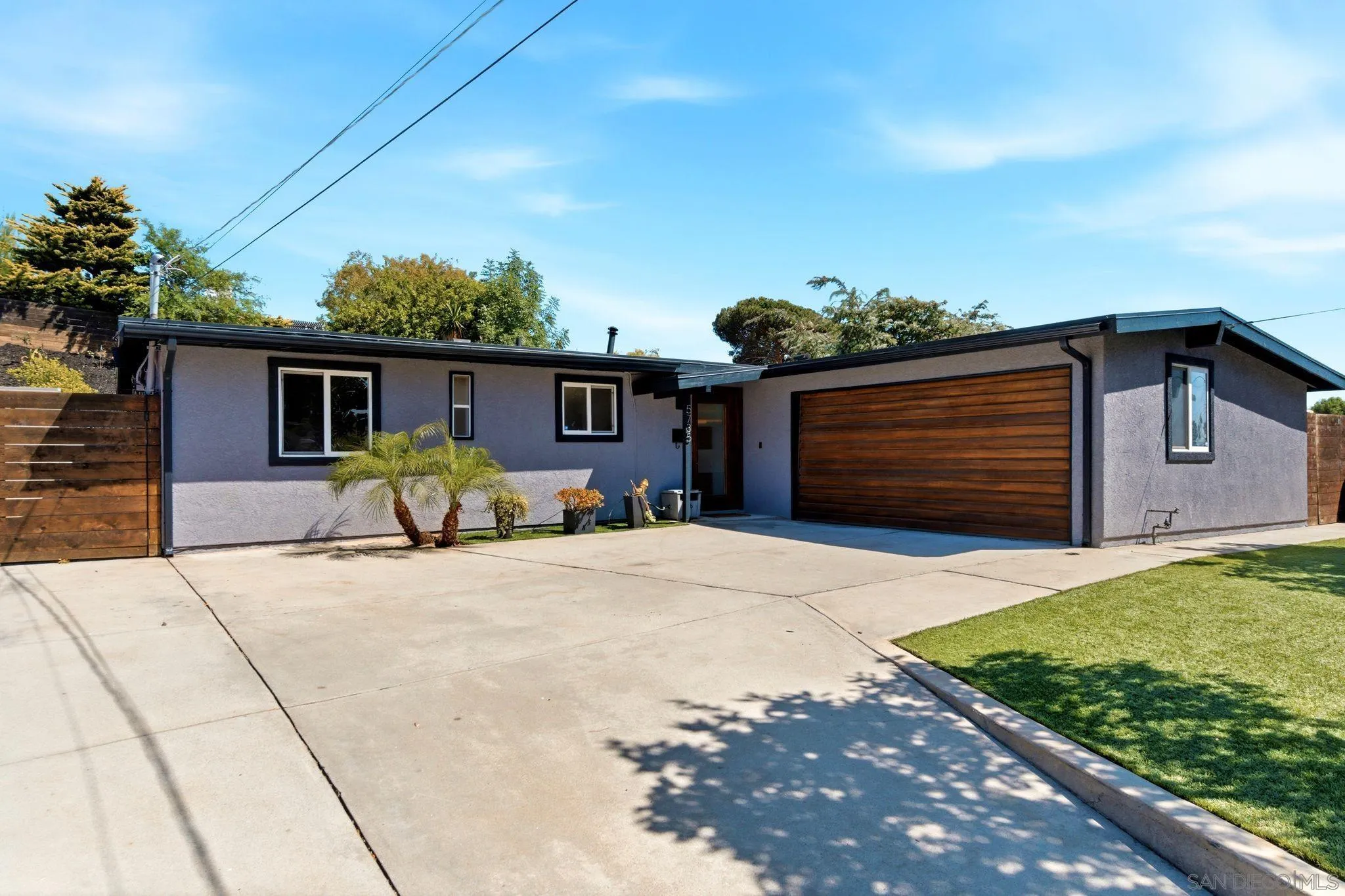 https://cdn.realtyfeed.com/cdn/127/260014083/f75cfcc18053e8b6dd1d72dc1149b1e9.webp