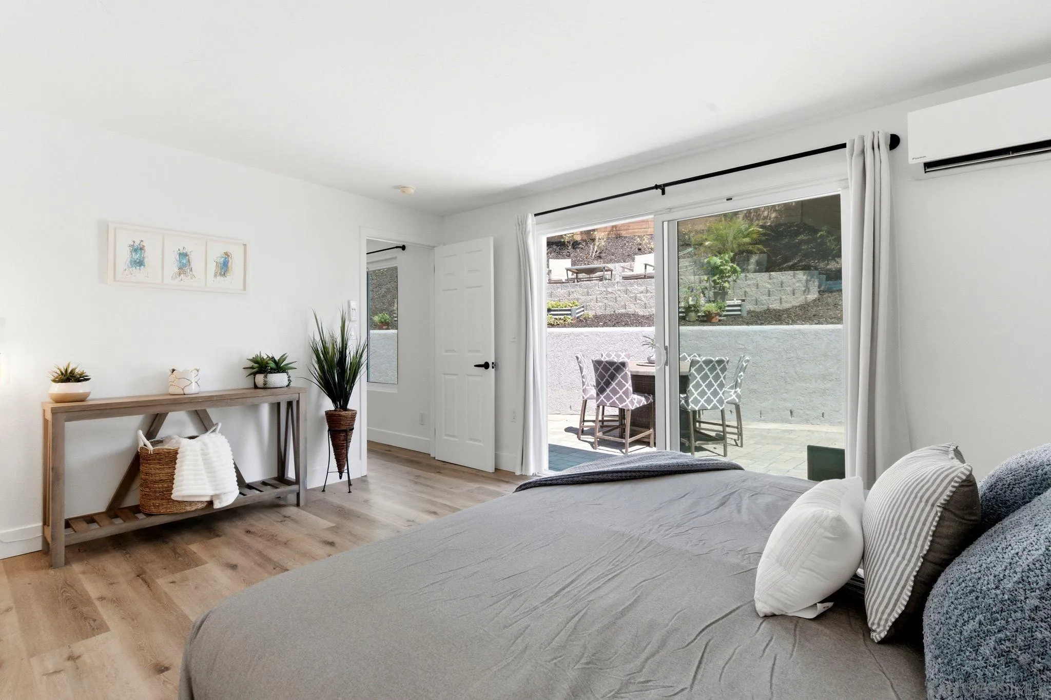https://cdn.realtyfeed.com/cdn/127/260014083/fc77af40e0b3eb1fe934b0d81e43cd0b.webp