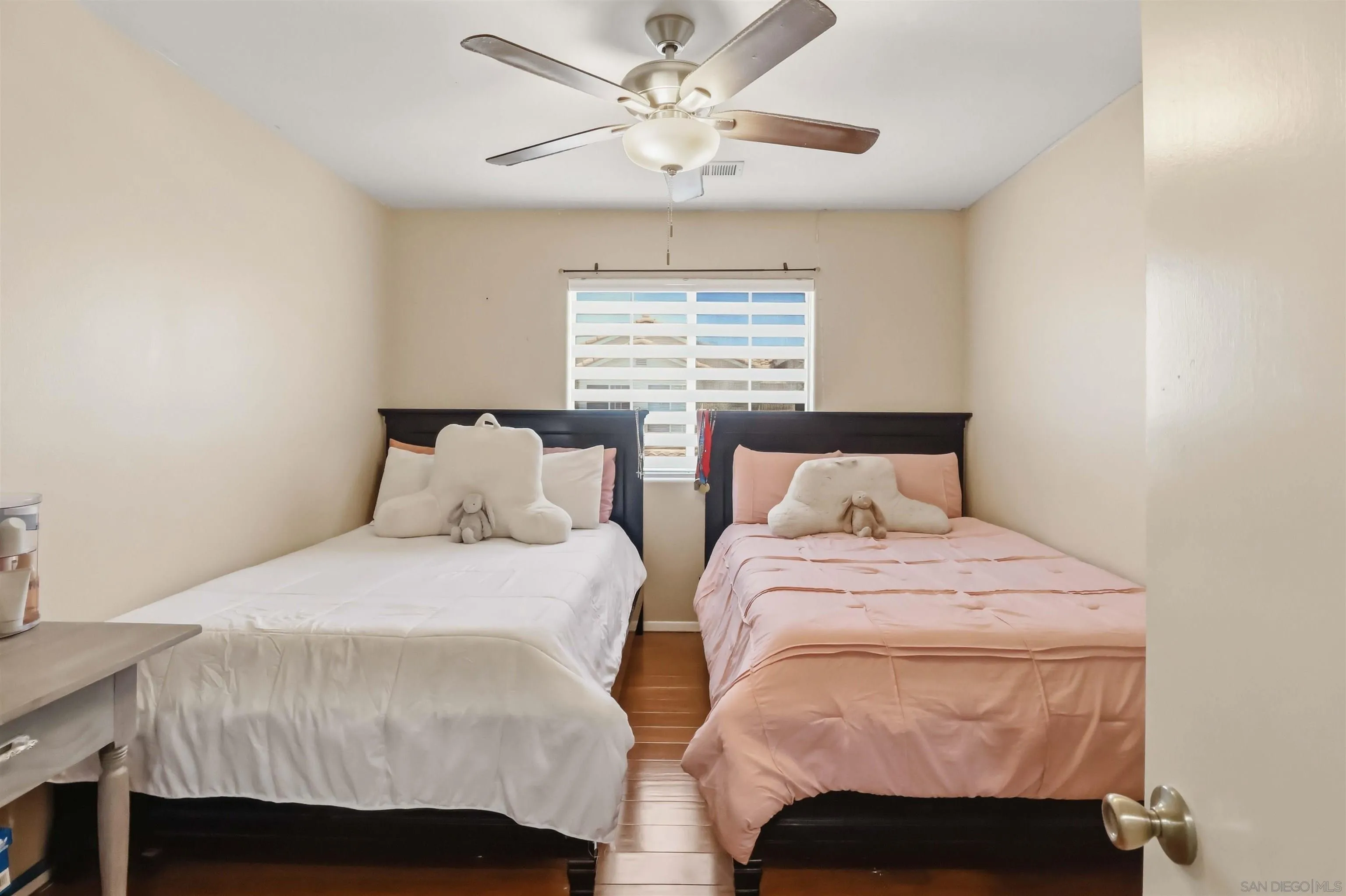 https://cdn.realtyfeed.com/cdn/127/260014085/5186a154baa107dd70b72dc1adbfc5a2.webp
