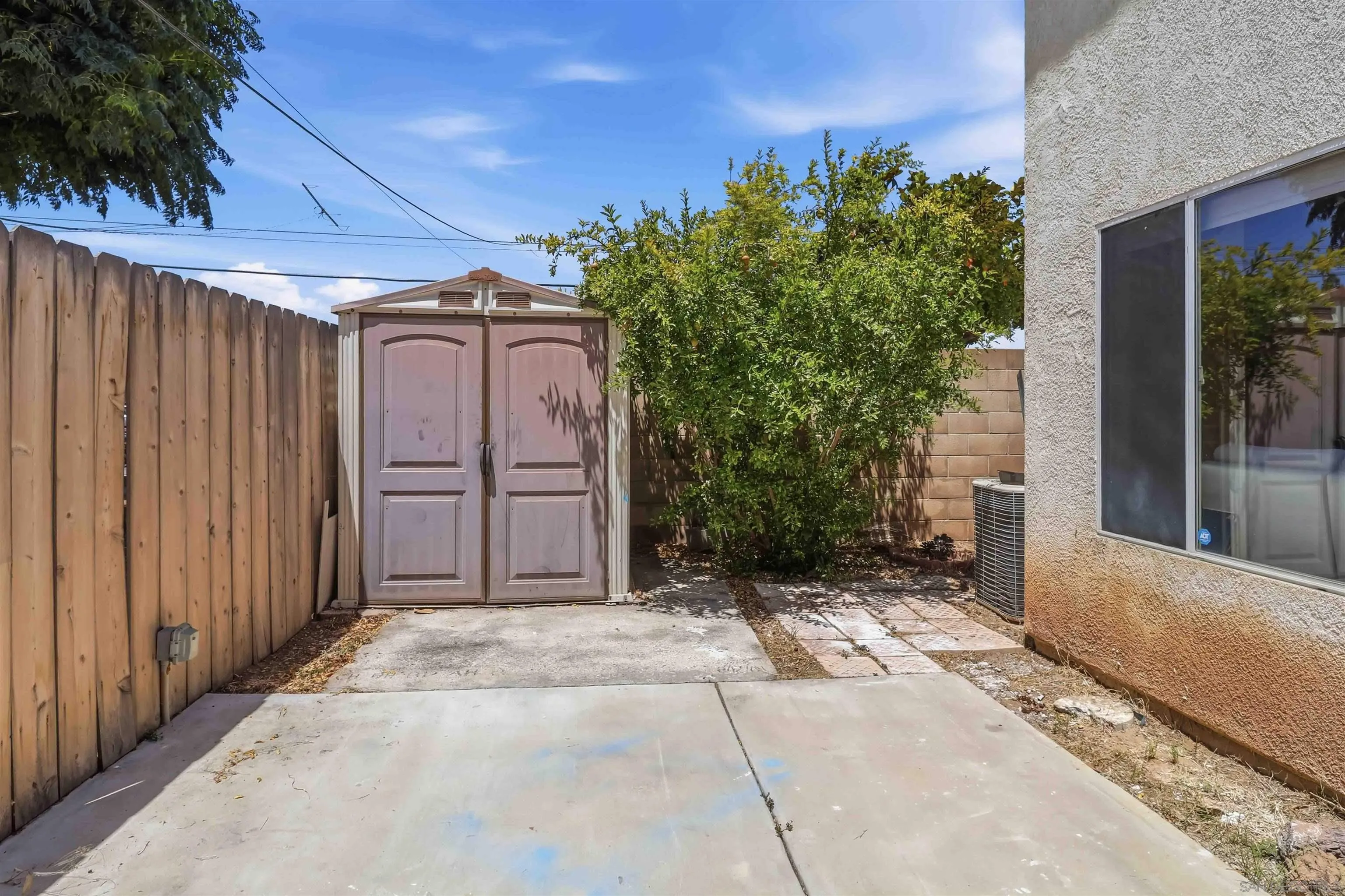 https://cdn.realtyfeed.com/cdn/127/260014085/b3da74fa0ce9236577acdb3074021d7b.webp