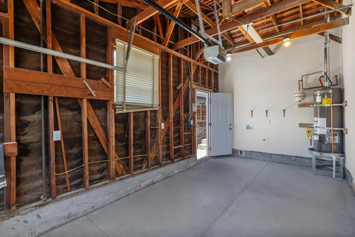 https://cdn.realtyfeed.com/cdn/127/260014087/17c4d6c83988a3261762876e1009ef94.webp