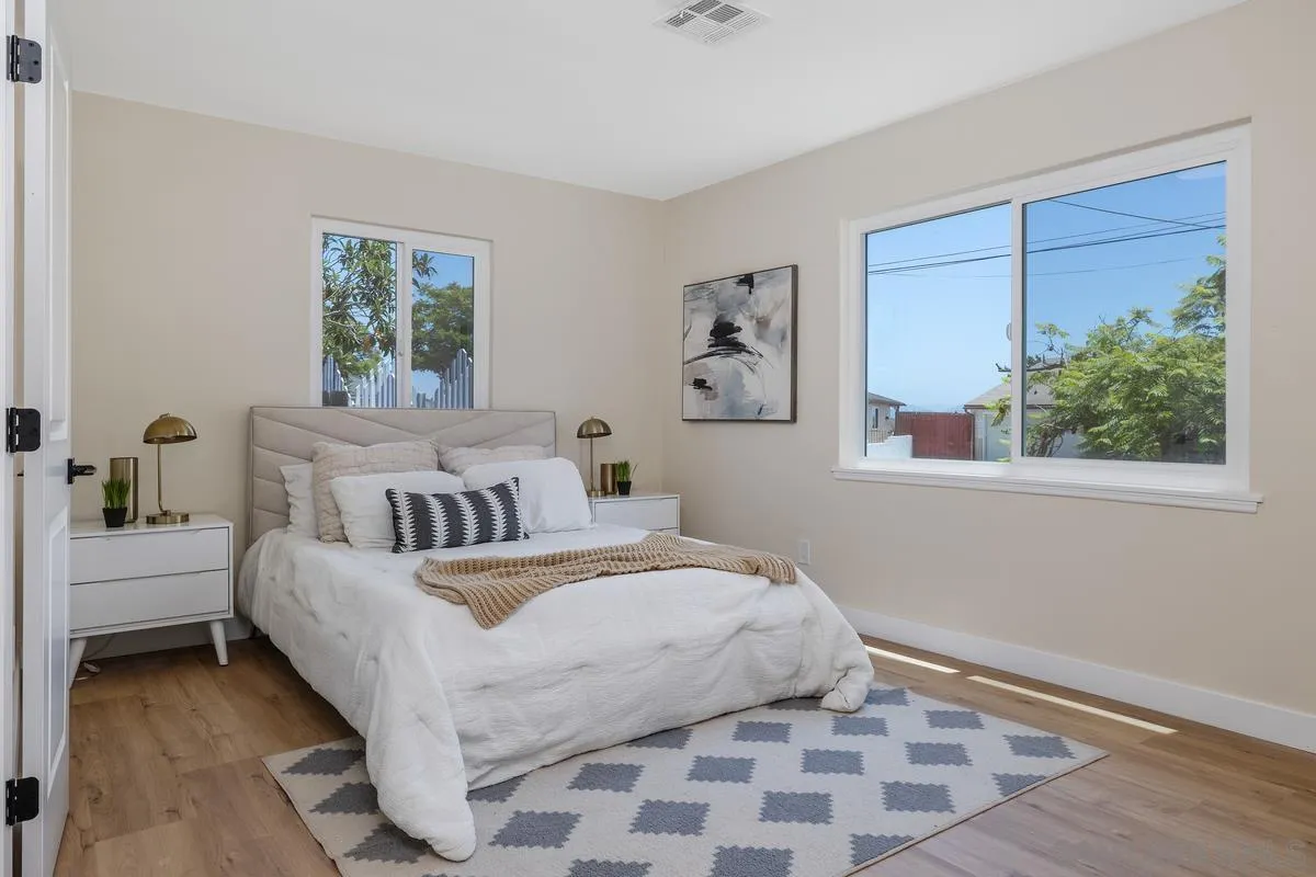 https://cdn.realtyfeed.com/cdn/127/260014087/54bef6b6323b4e12d64d109594624ce5.webp