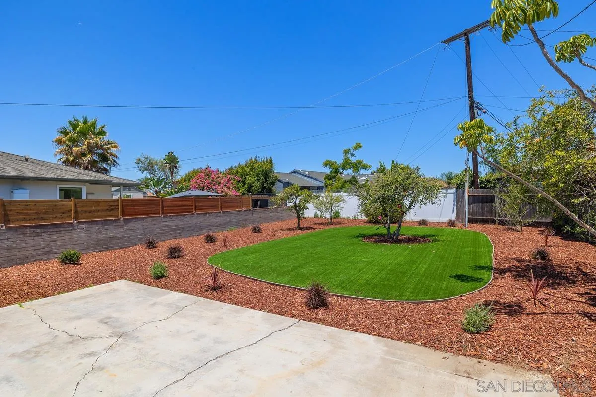 https://cdn.realtyfeed.com/cdn/127/260014087/d0c7c6dd82b02c4ae91aa58c5666bb64.webp