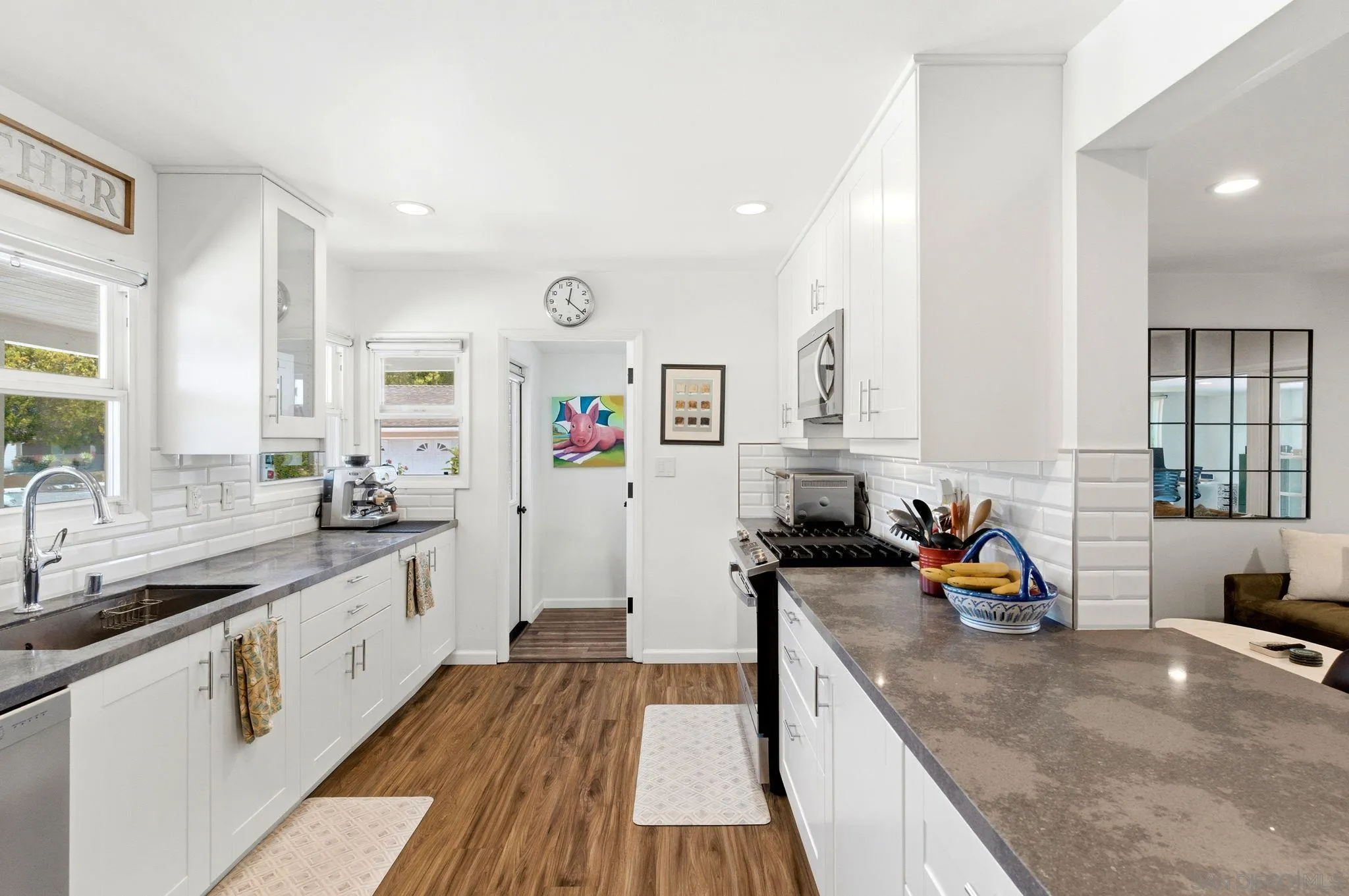 https://cdn.realtyfeed.com/cdn/127/260014088/1593f09279794f27fd36dba9a7b8f9ec.webp