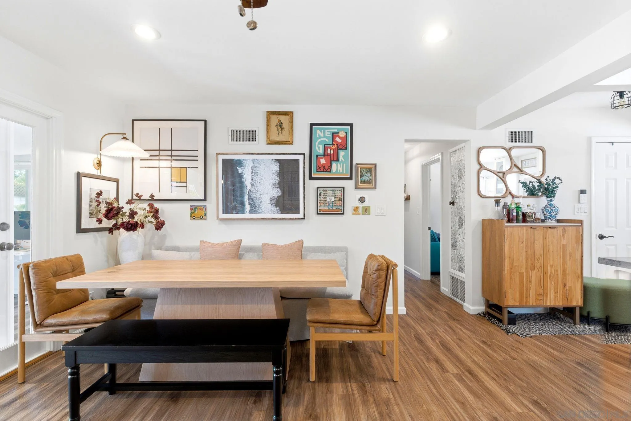 https://cdn.realtyfeed.com/cdn/127/260014088/37b3e108a0c19754bf3aae6a987e95af.webp