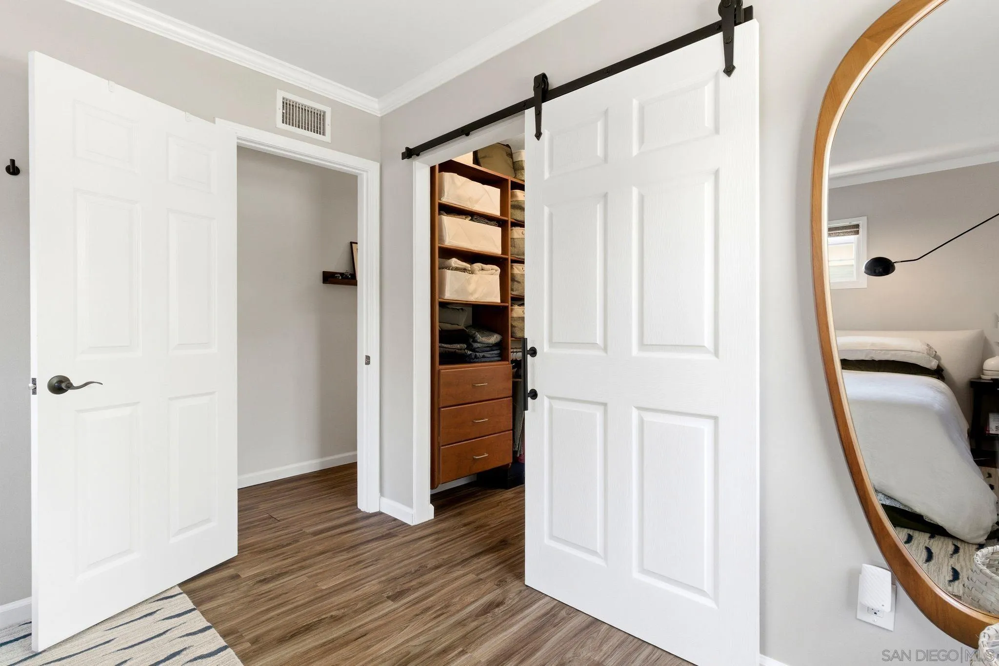 https://cdn.realtyfeed.com/cdn/127/260014088/3c31ffa049489f1e82095495bb6f505f.webp