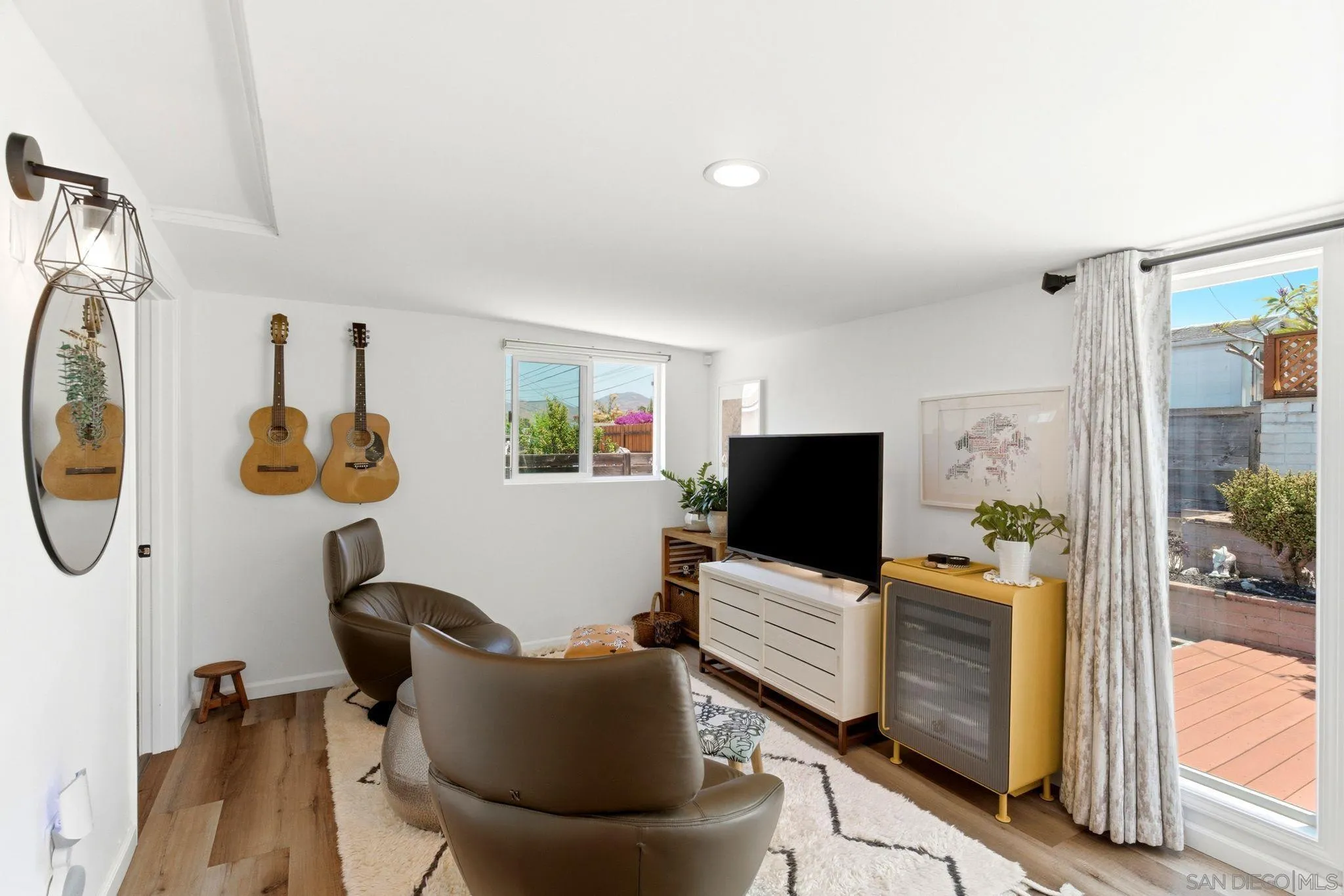 https://cdn.realtyfeed.com/cdn/127/260014088/443e511f974e7c104f2ae78d0c496a8d.webp