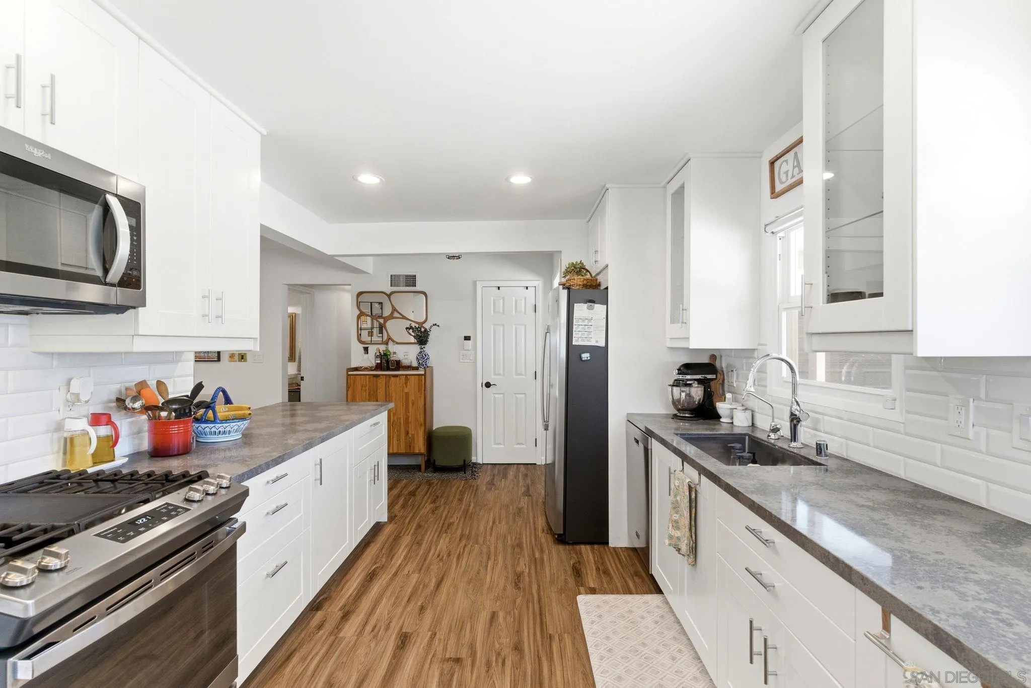 https://cdn.realtyfeed.com/cdn/127/260014088/5e05d889ac763d9074ed9cd6003bc415.webp