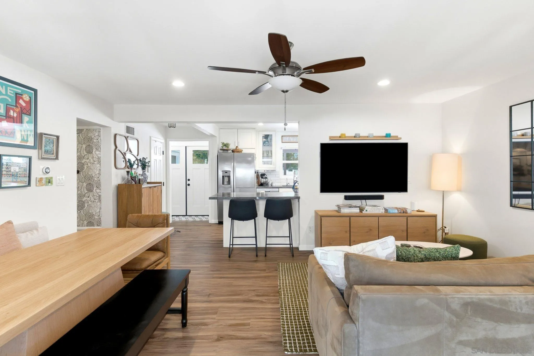 https://cdn.realtyfeed.com/cdn/127/260014088/ed30e74fbde4f9f1f37275dcc82d3196.webp