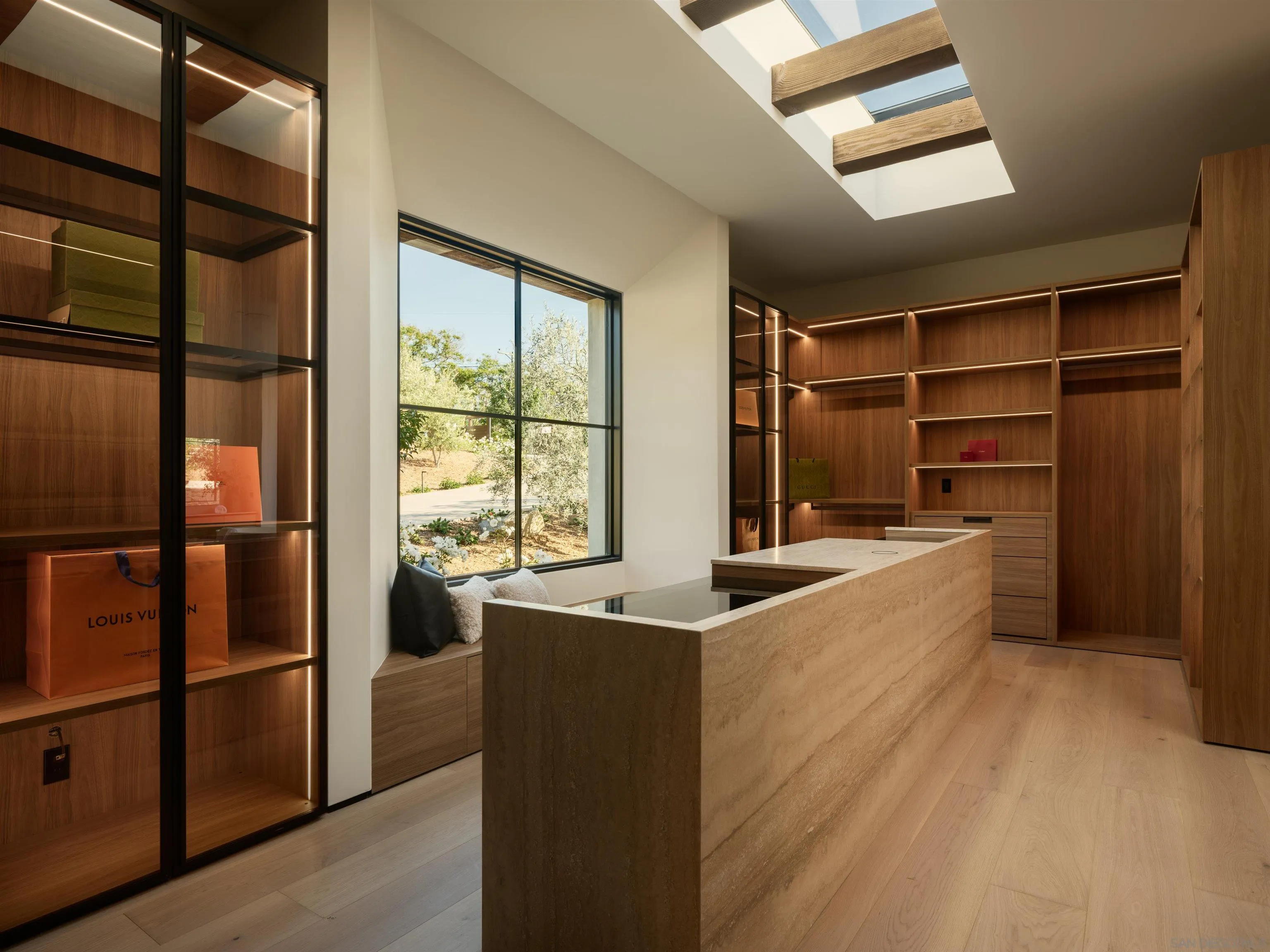 https://cdn.realtyfeed.com/cdn/127/260014089/c4f4407e61e39a9088e9d84ae902145e.webp