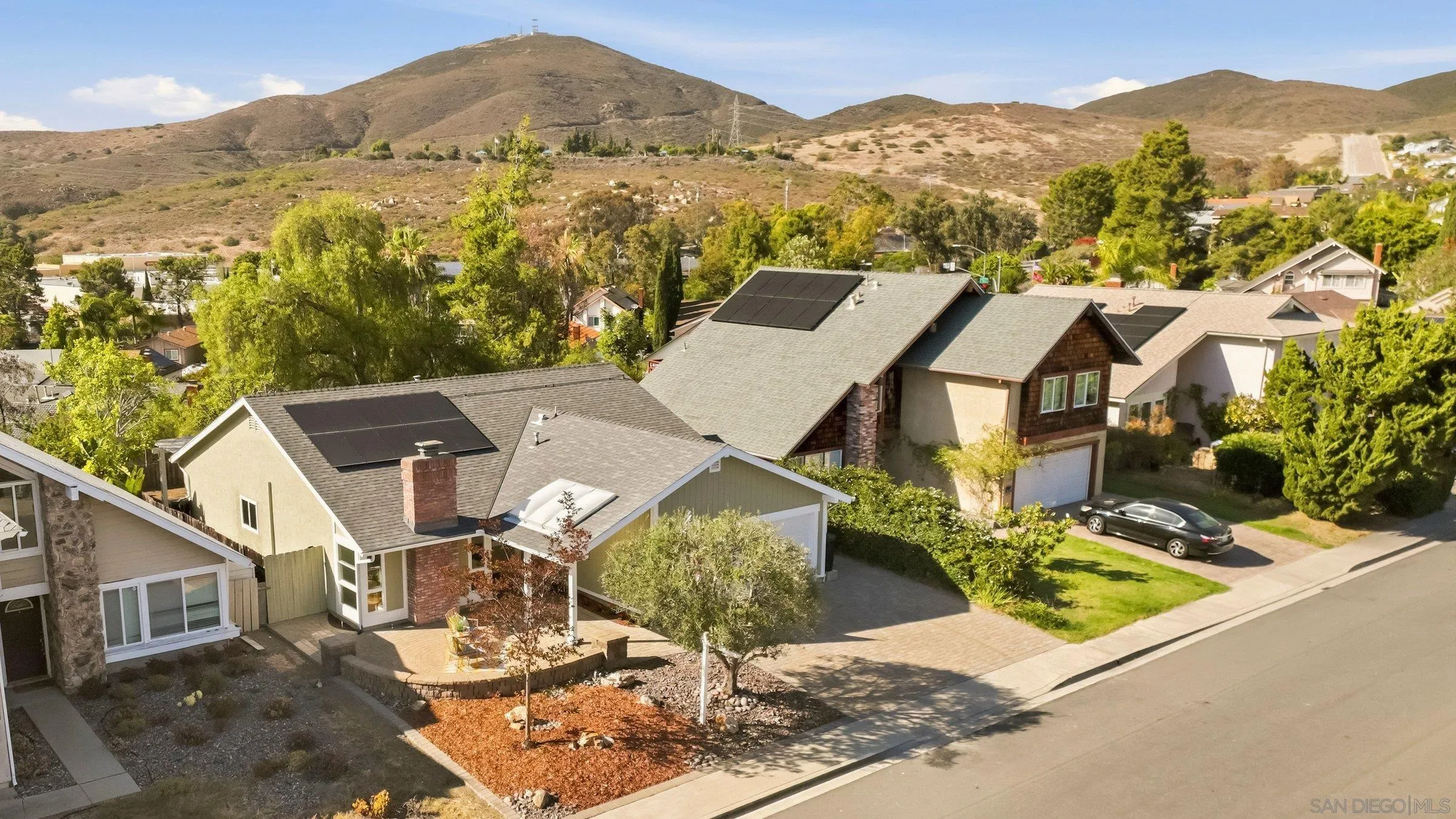 https://cdn.realtyfeed.com/cdn/127/260014090/f56b12664165be20d70558ff4f3df727.webp