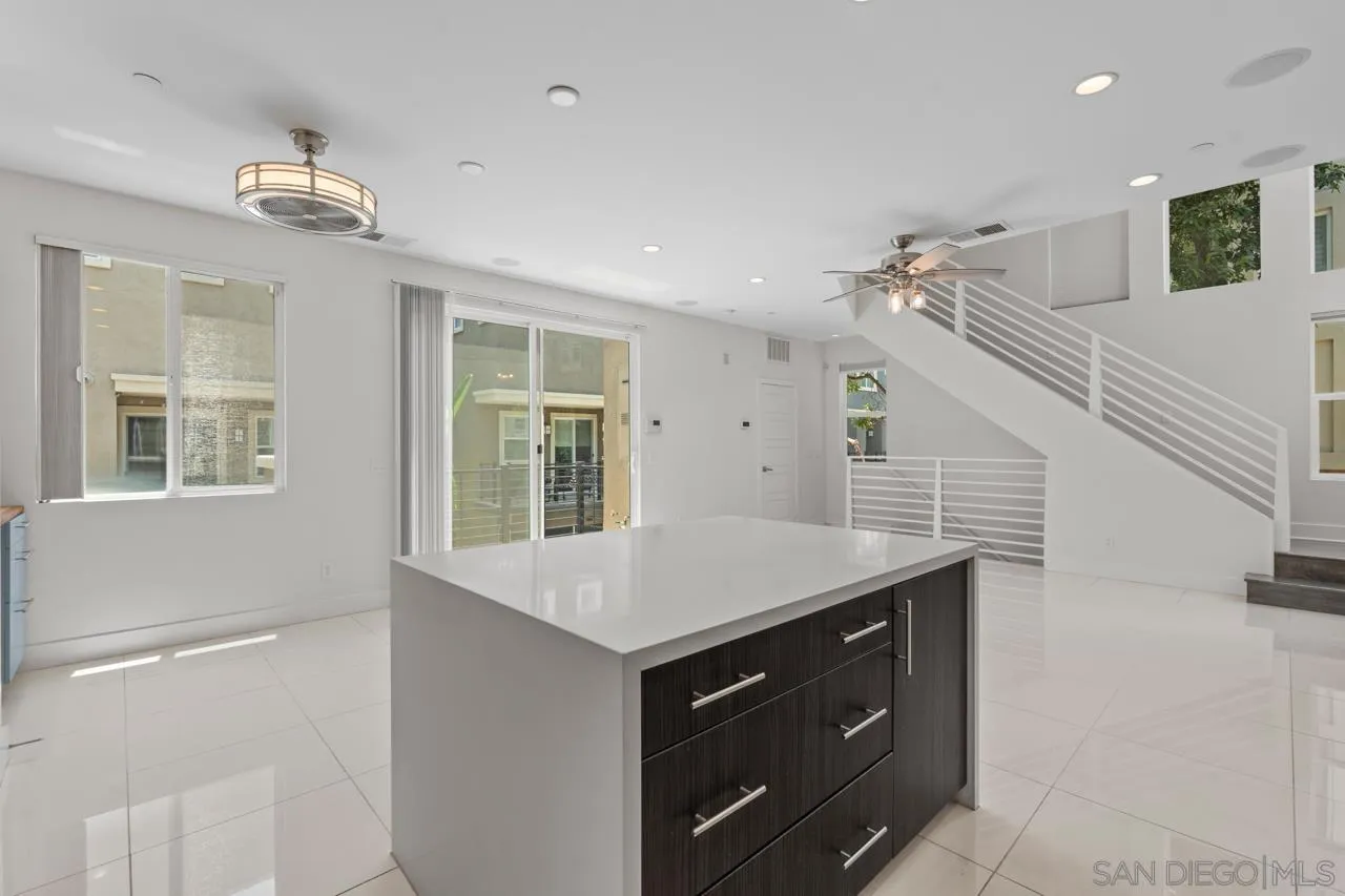 Photo #8: 260014098 Listing: Photo #8