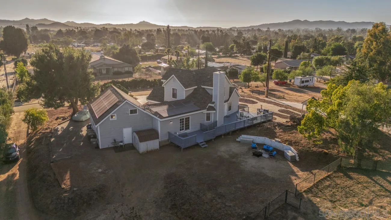 https://cdn.realtyfeed.com/cdn/127/260014102/02320df0eccb6545348aab39a0bdc8d7.webp