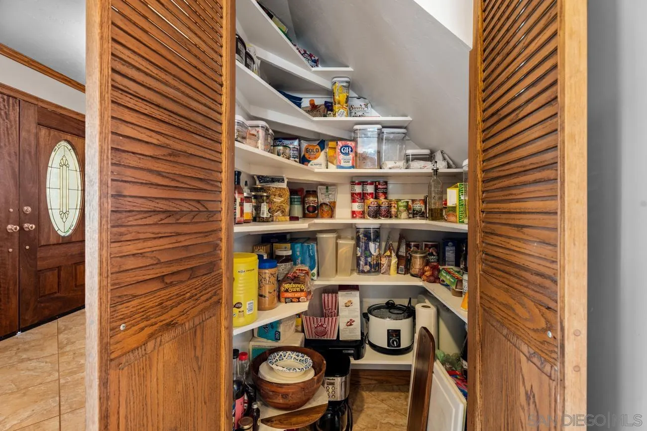 https://cdn.realtyfeed.com/cdn/127/260014102/25851f517c1cd7c818279f097ef8a898.webp