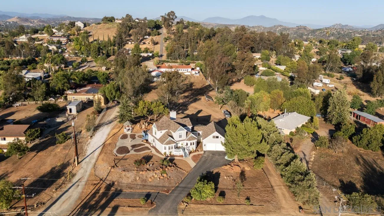 https://cdn.realtyfeed.com/cdn/127/260014102/33e704db3434278f892c55aa62b8e034.webp