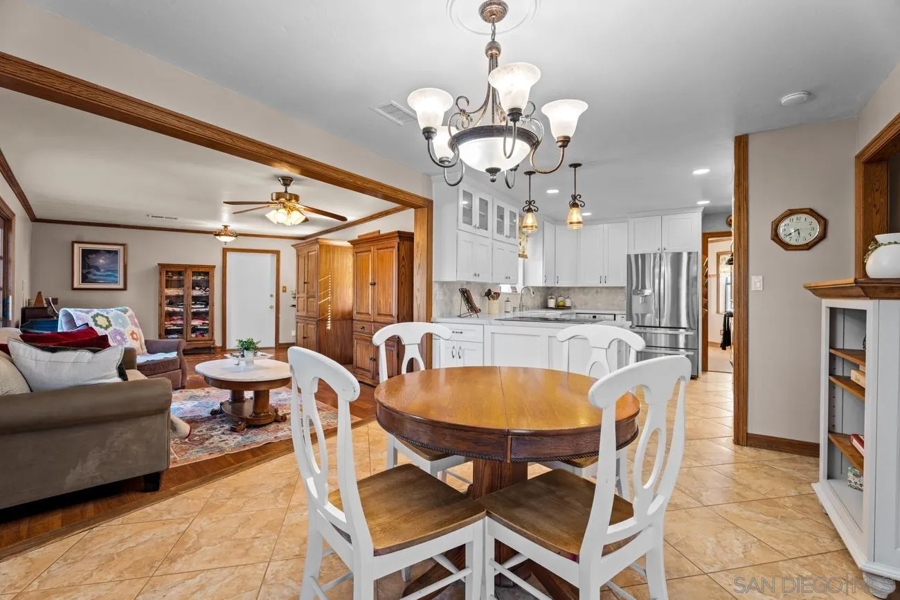 https://cdn.realtyfeed.com/cdn/127/260014102/3a050d0976e557c18daaf86d327b9548.webp