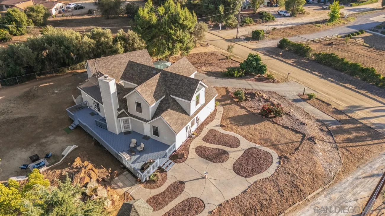 https://cdn.realtyfeed.com/cdn/127/260014102/409de1fb21328e29e9248a0bf378b136.webp