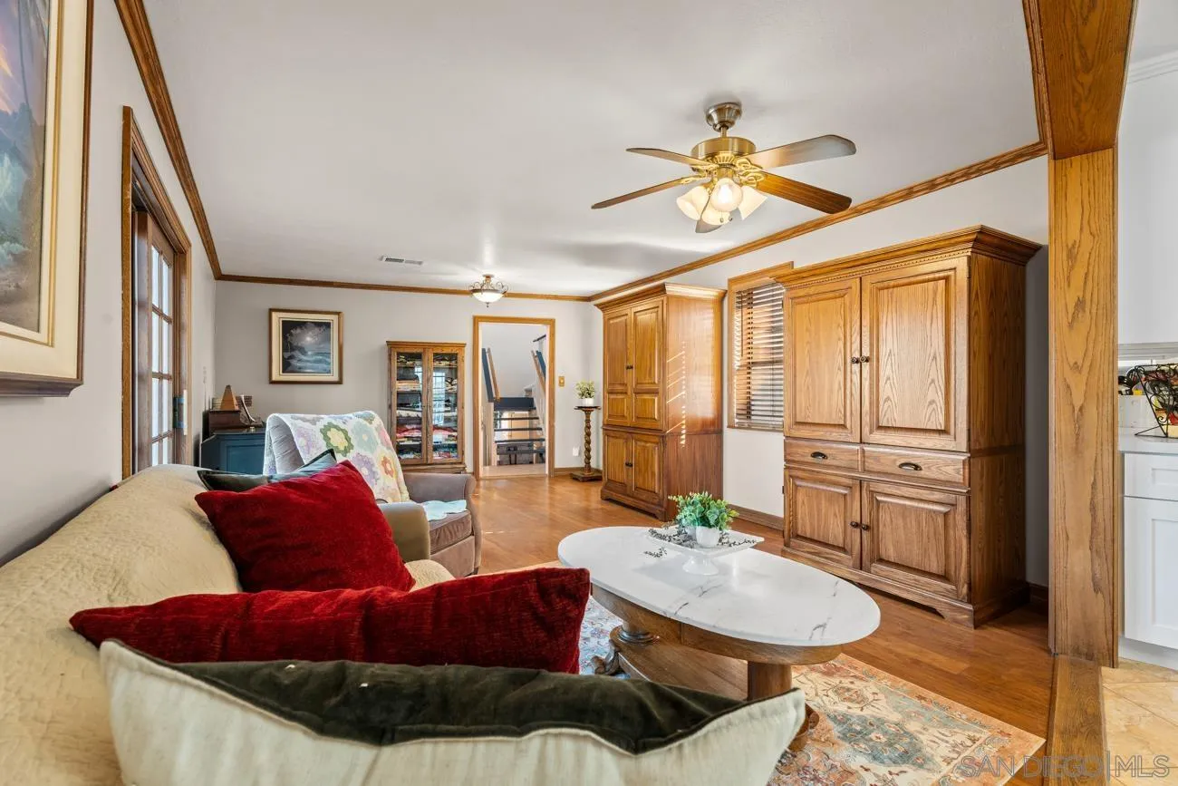 https://cdn.realtyfeed.com/cdn/127/260014102/8e4597face756035e130d68db19dc527.webp
