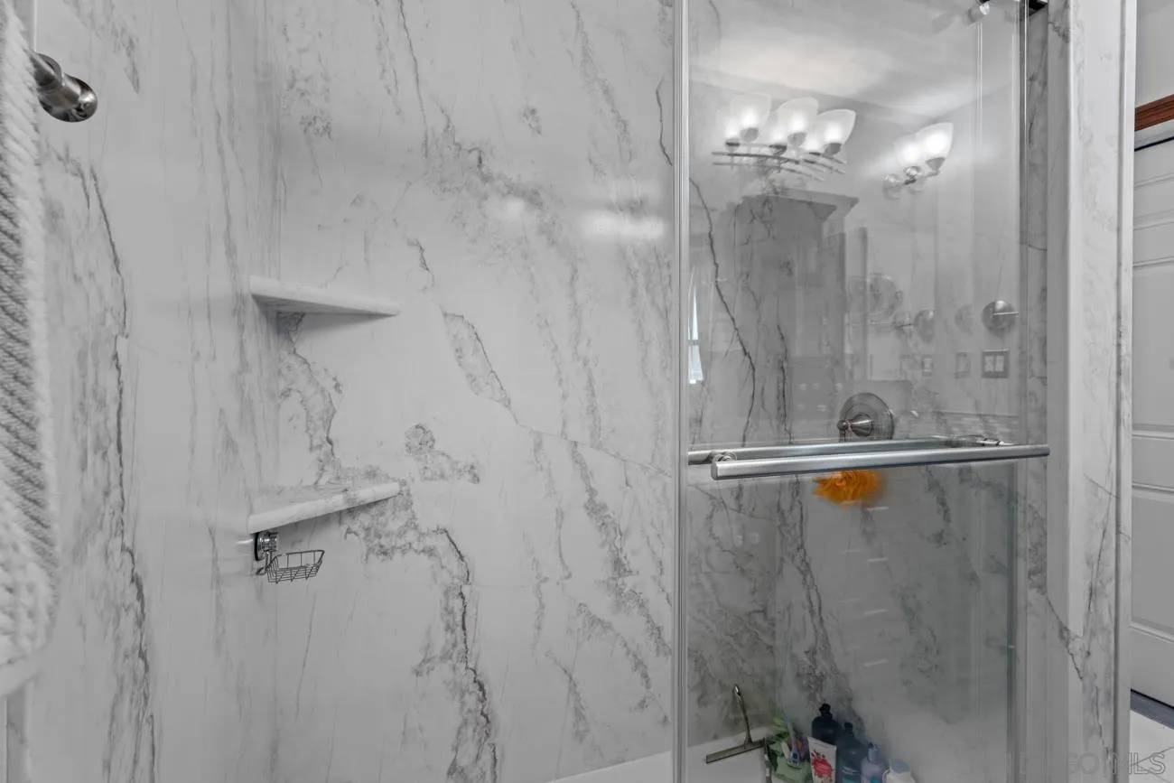 https://cdn.realtyfeed.com/cdn/127/260014102/a1e39685e925b8c2b6a44071b0b095a7.webp