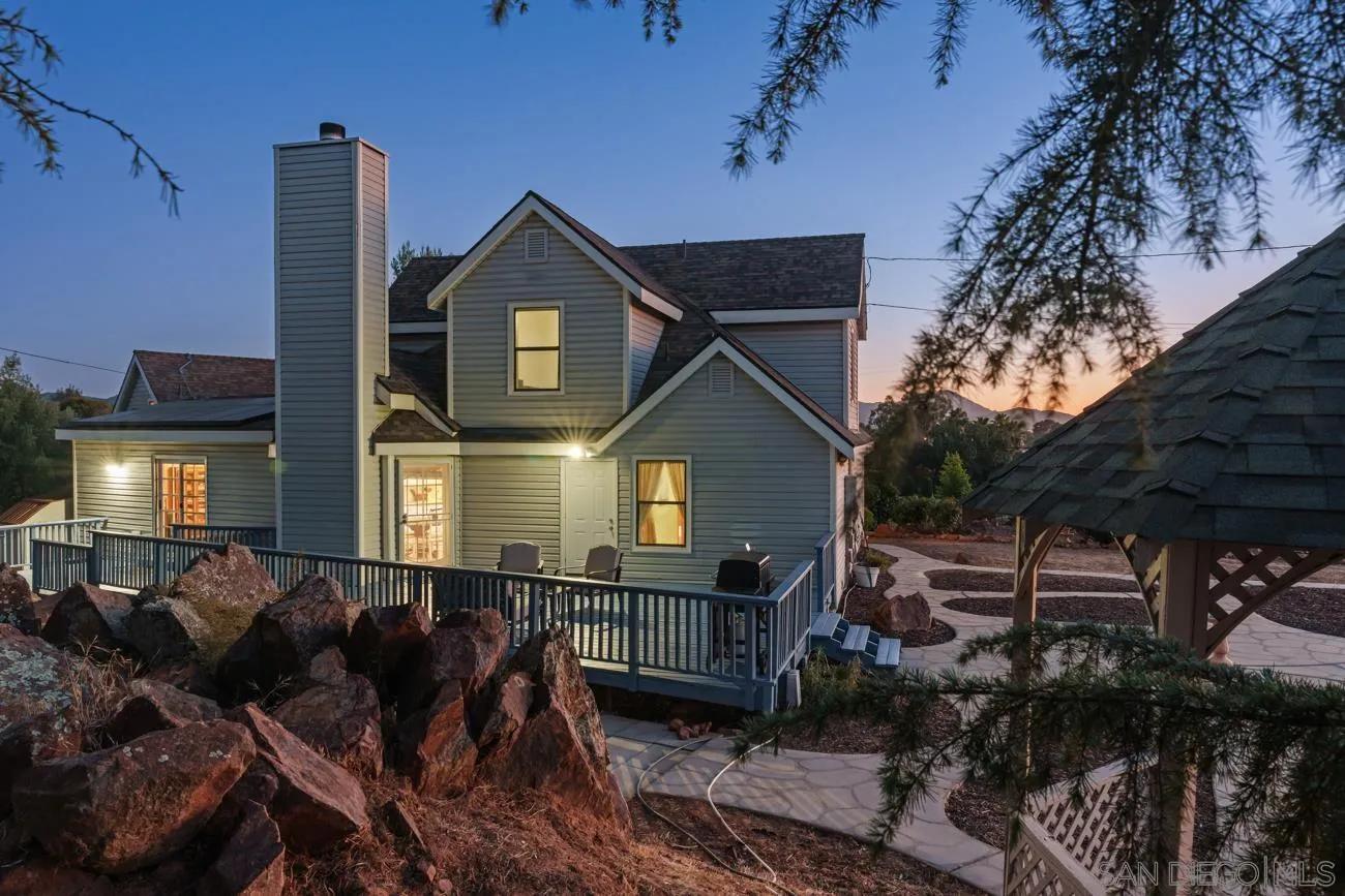 https://cdn.realtyfeed.com/cdn/127/260014102/ded9609ac13c018c8aeca6bba4cb2c33.webp