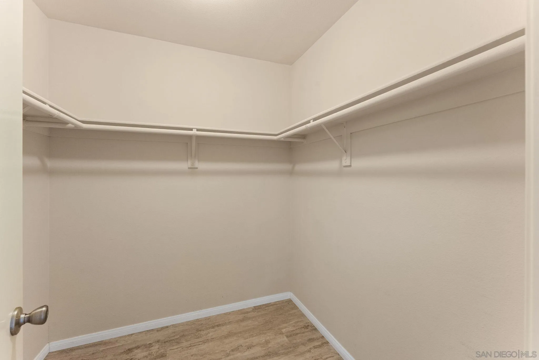 Photo #14: 260014103 Listing: Photo #14