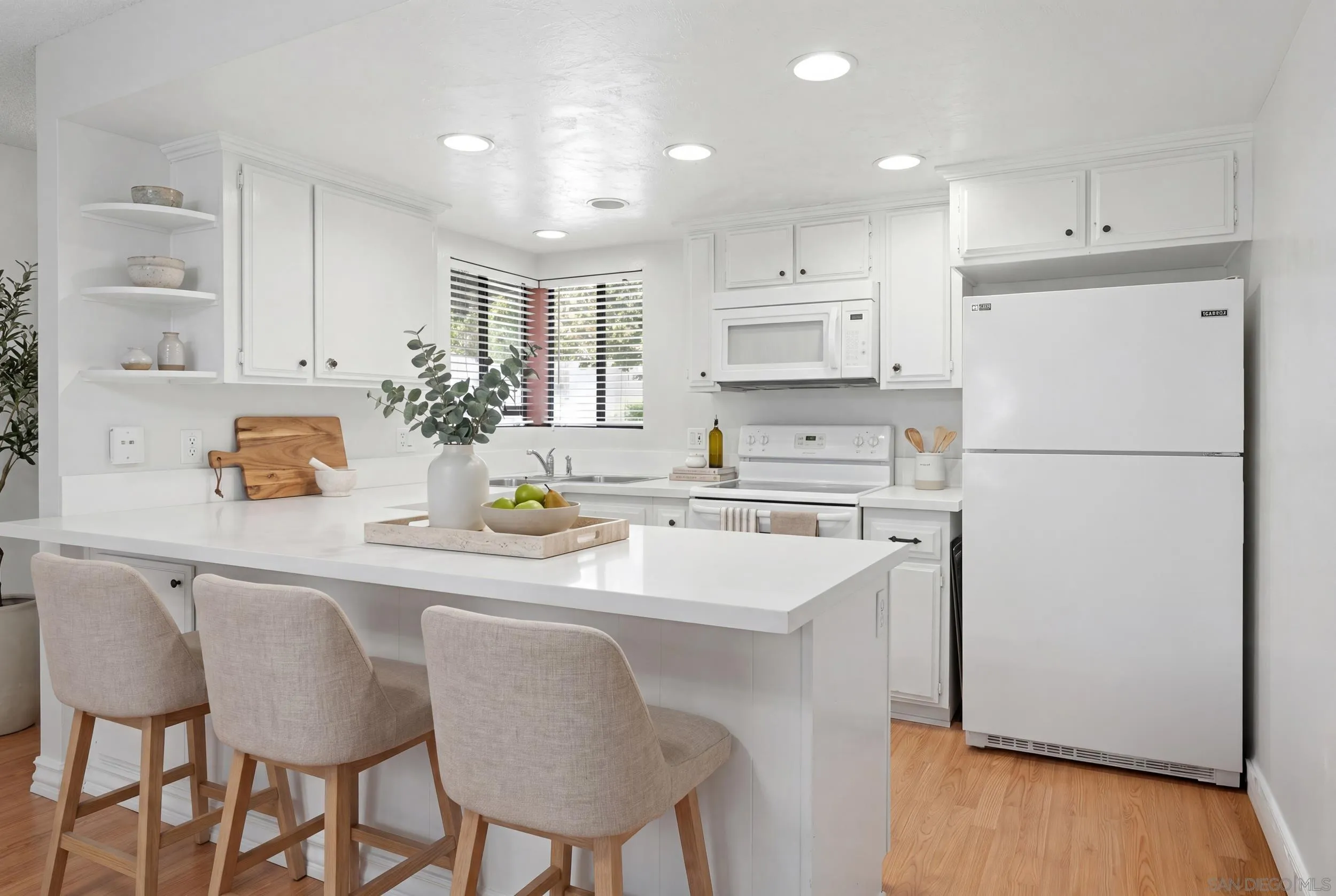 Photo #8: 260014107 Listing: Photo #8