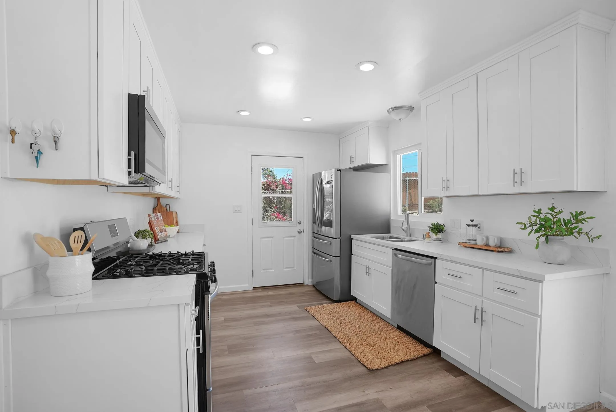 https://cdn.realtyfeed.com/cdn/127/260014109/32f5f80c4c5bfd3b3da460d09106f566.webp