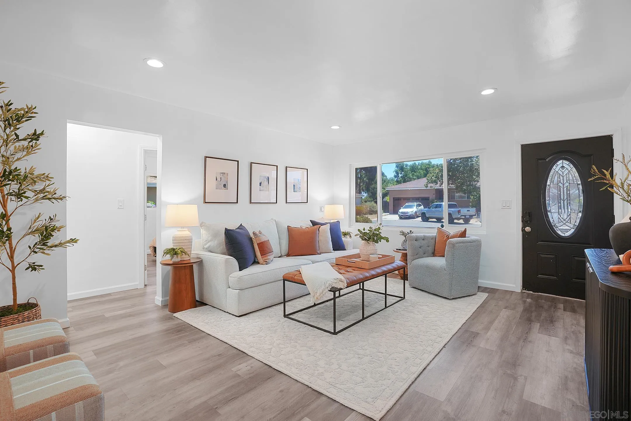https://cdn.realtyfeed.com/cdn/127/260014109/59b5cdd14b0abaef2ef09f9f5a800b52.webp