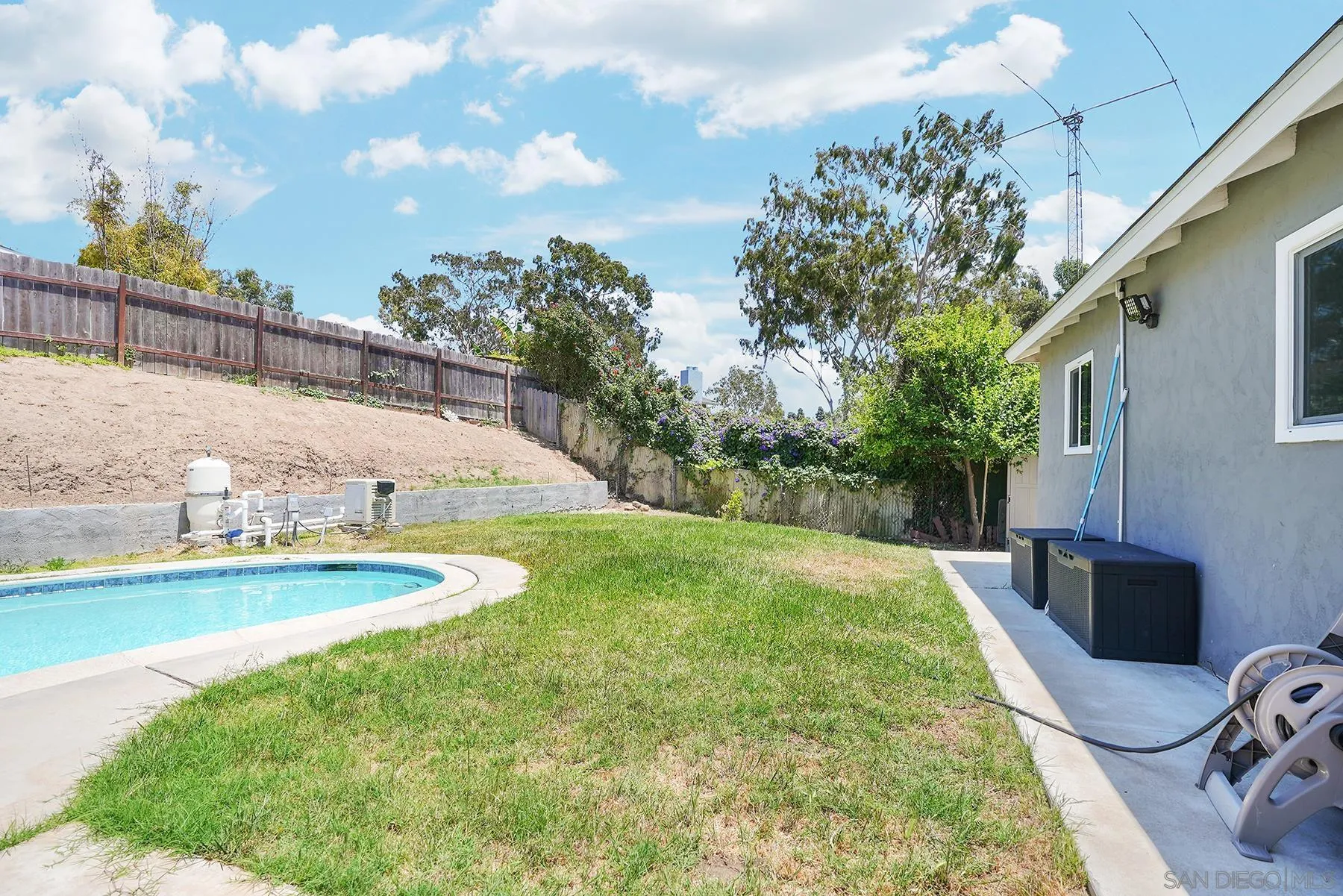 https://cdn.realtyfeed.com/cdn/127/260014109/69a61aecc0849cc047316c9b89e7dd0b.webp