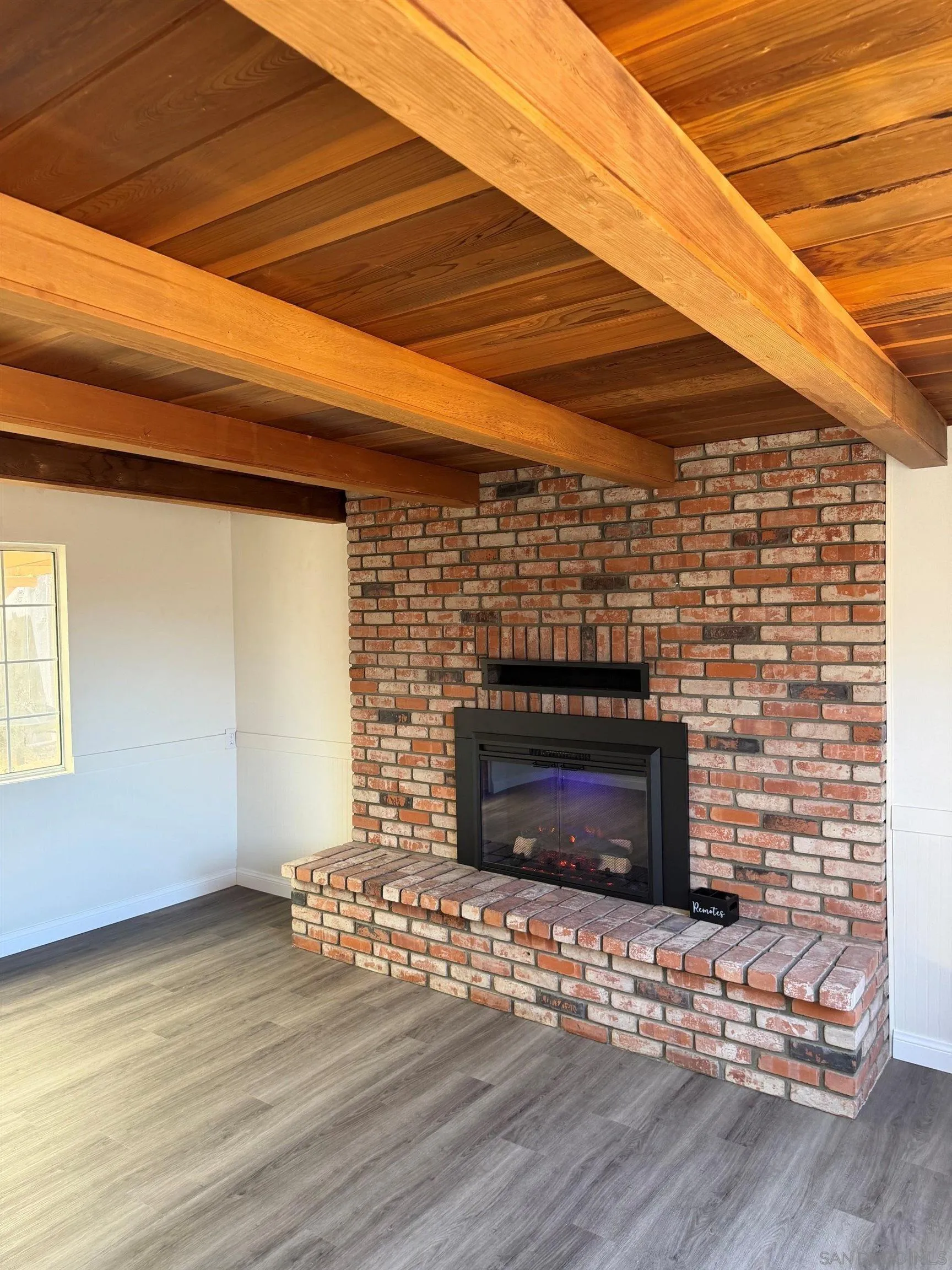 https://cdn.realtyfeed.com/cdn/127/260014110/0d75797db8c47a7a2aaa67191389899b.webp