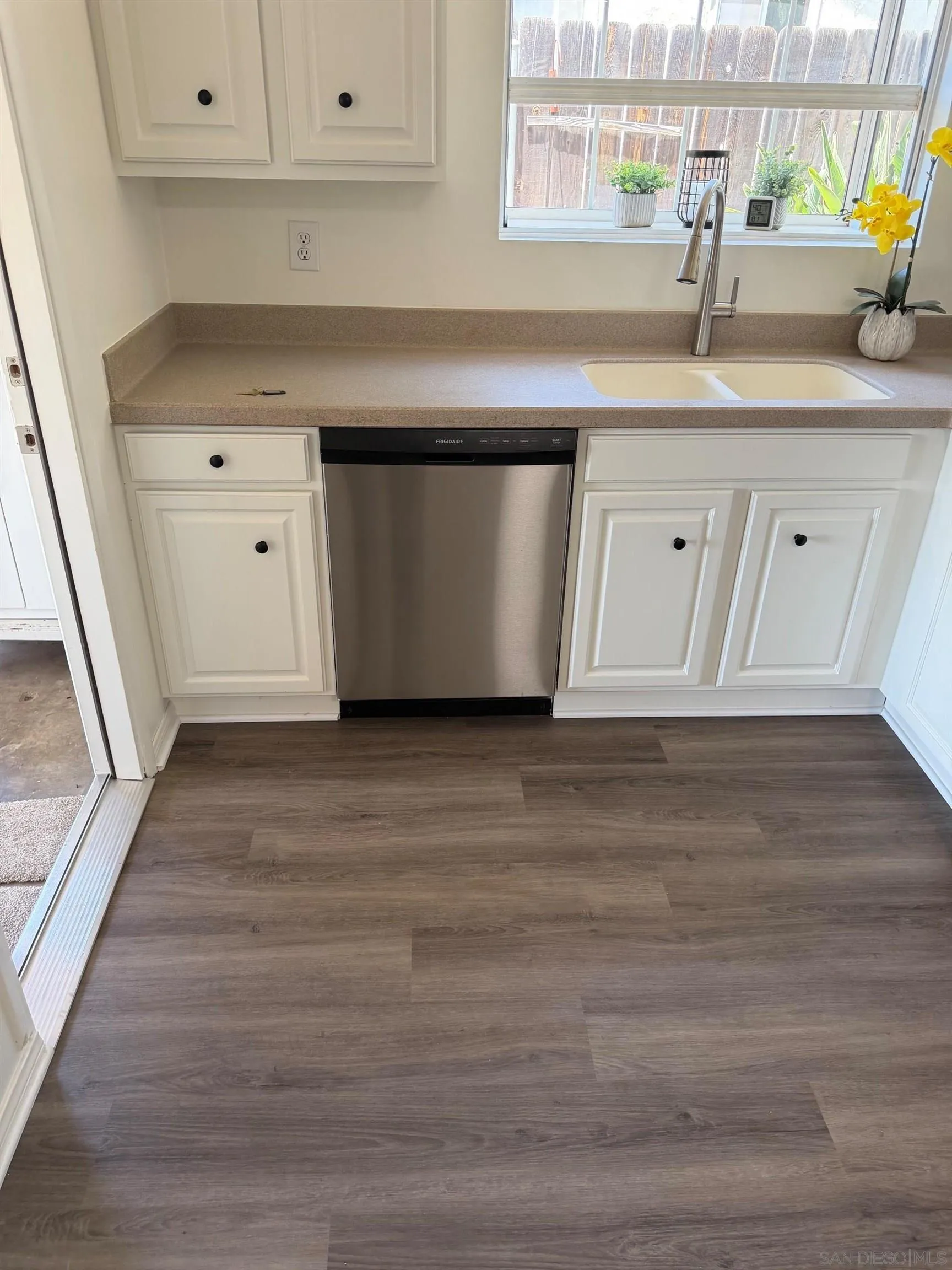 https://cdn.realtyfeed.com/cdn/127/260014110/19bce4e20b855316d66f0c9e6cae46b1.webp