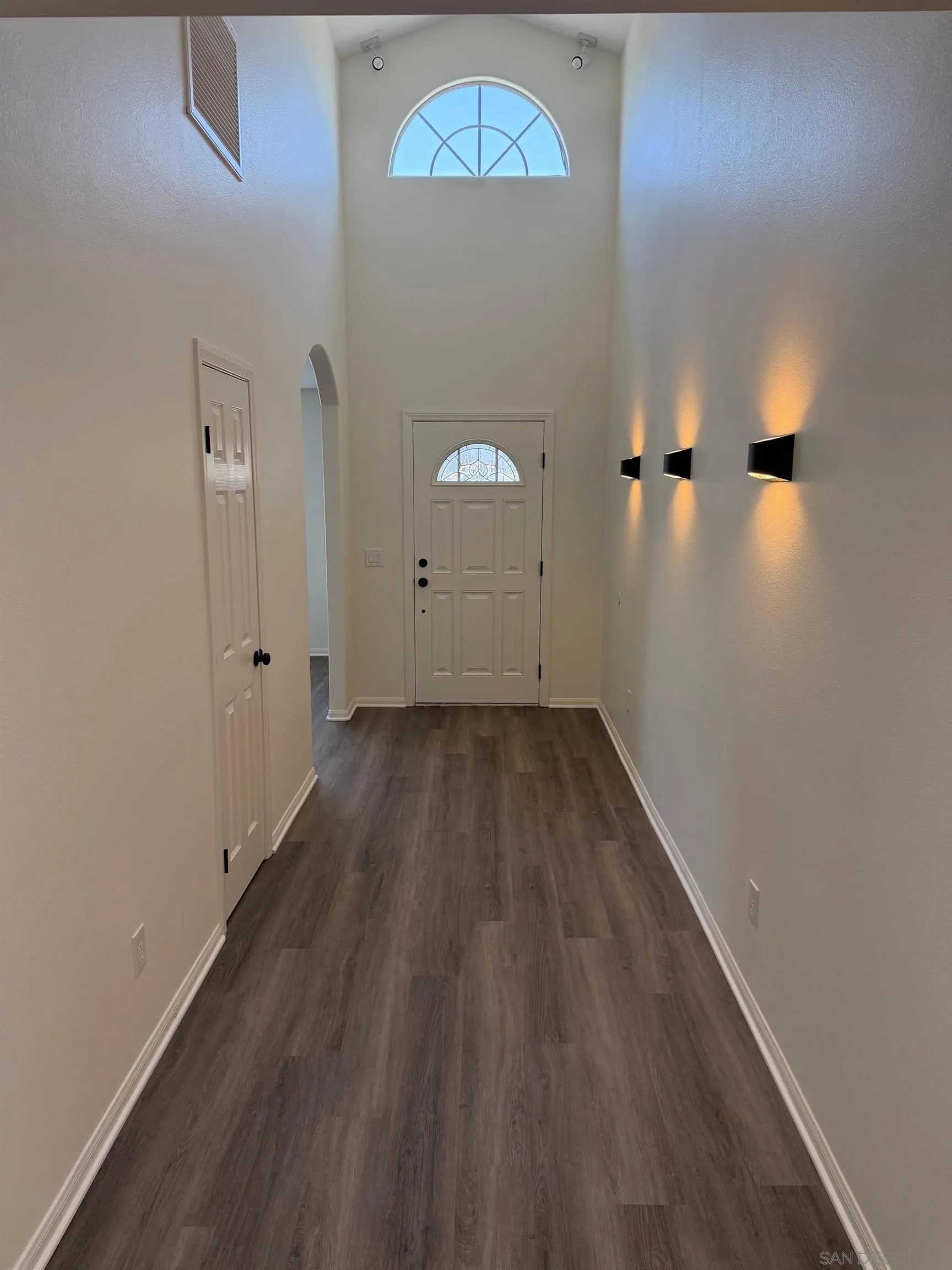 https://cdn.realtyfeed.com/cdn/127/260014110/4c1a875c6e77948f010fdffb6ee0ab82.webp