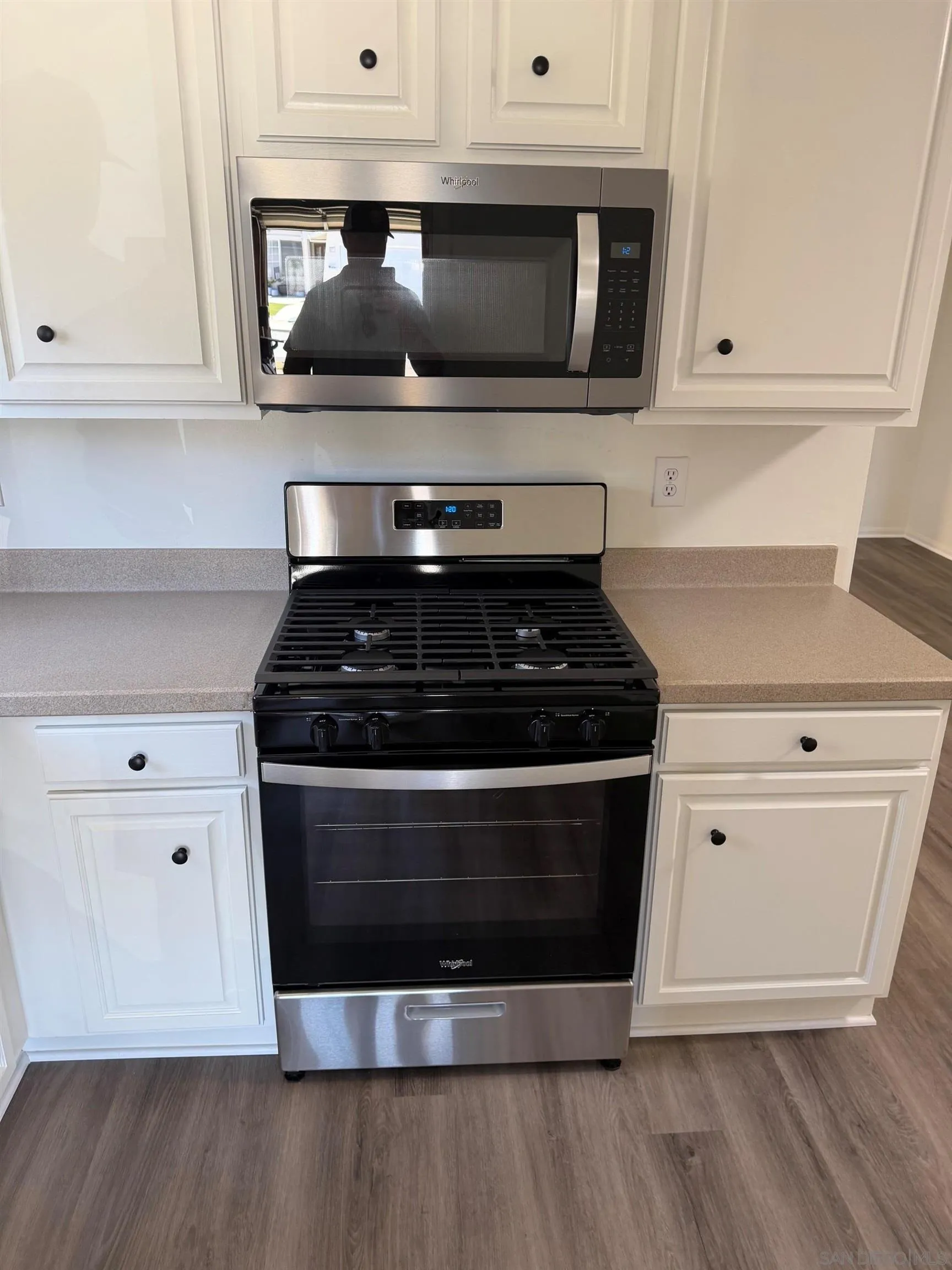 https://cdn.realtyfeed.com/cdn/127/260014110/a9bde3f024b437115c8490fe2d1243ac.webp