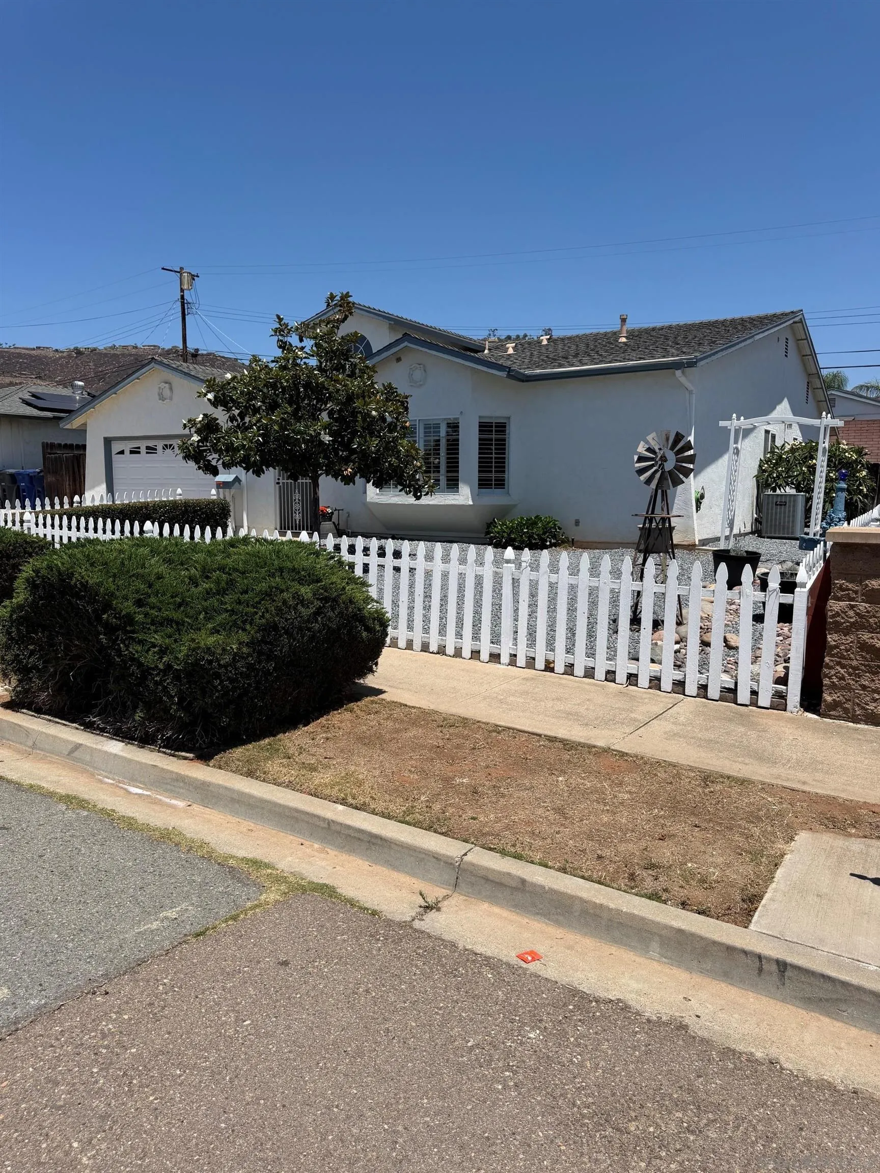 https://cdn.realtyfeed.com/cdn/127/260014110/d6e25934fd41df6000f2dff4a08206ed.webp