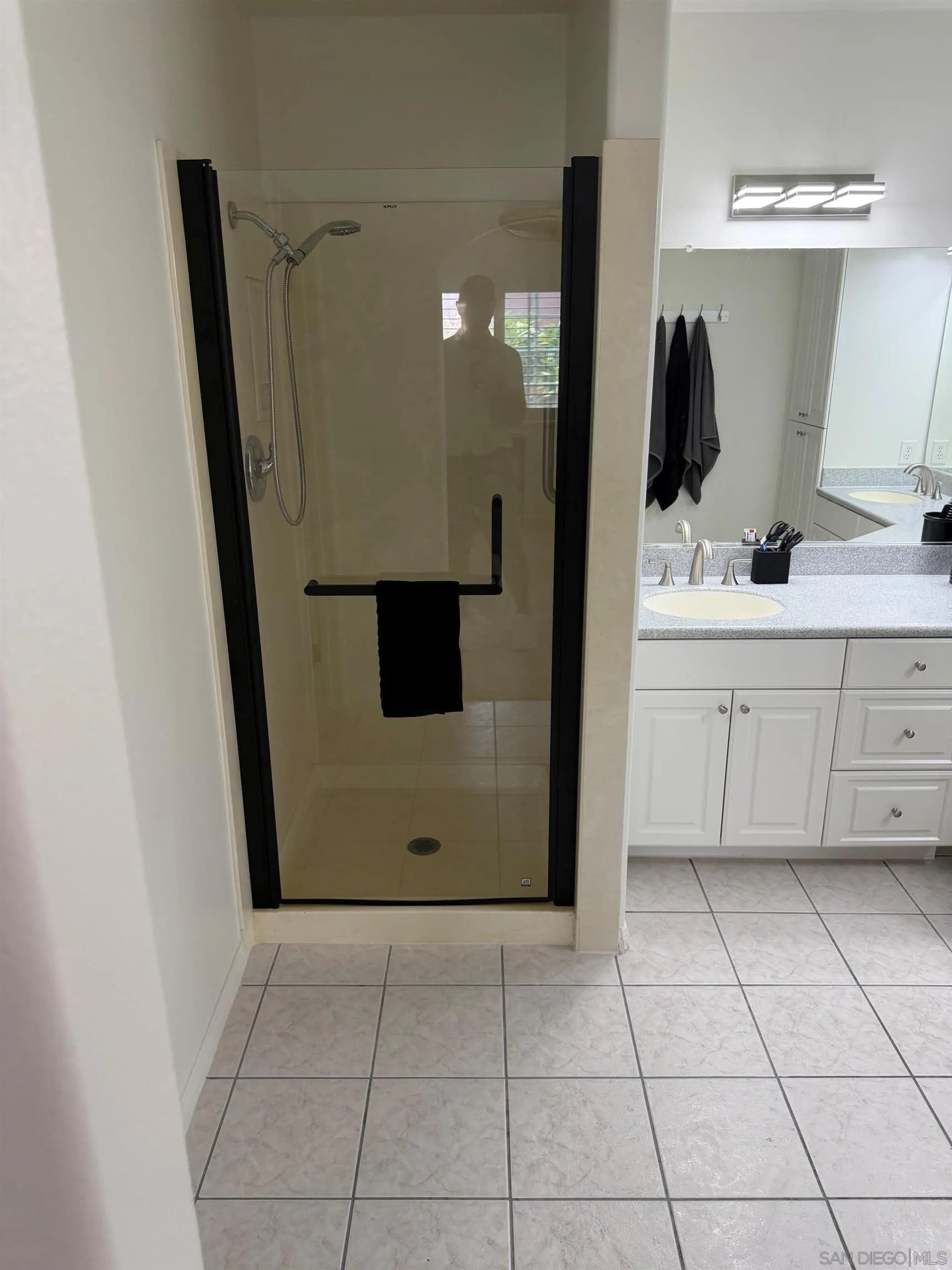 https://cdn.realtyfeed.com/cdn/127/260014110/d8d3686fe50a7beb5ed6af81b0e4effc.webp