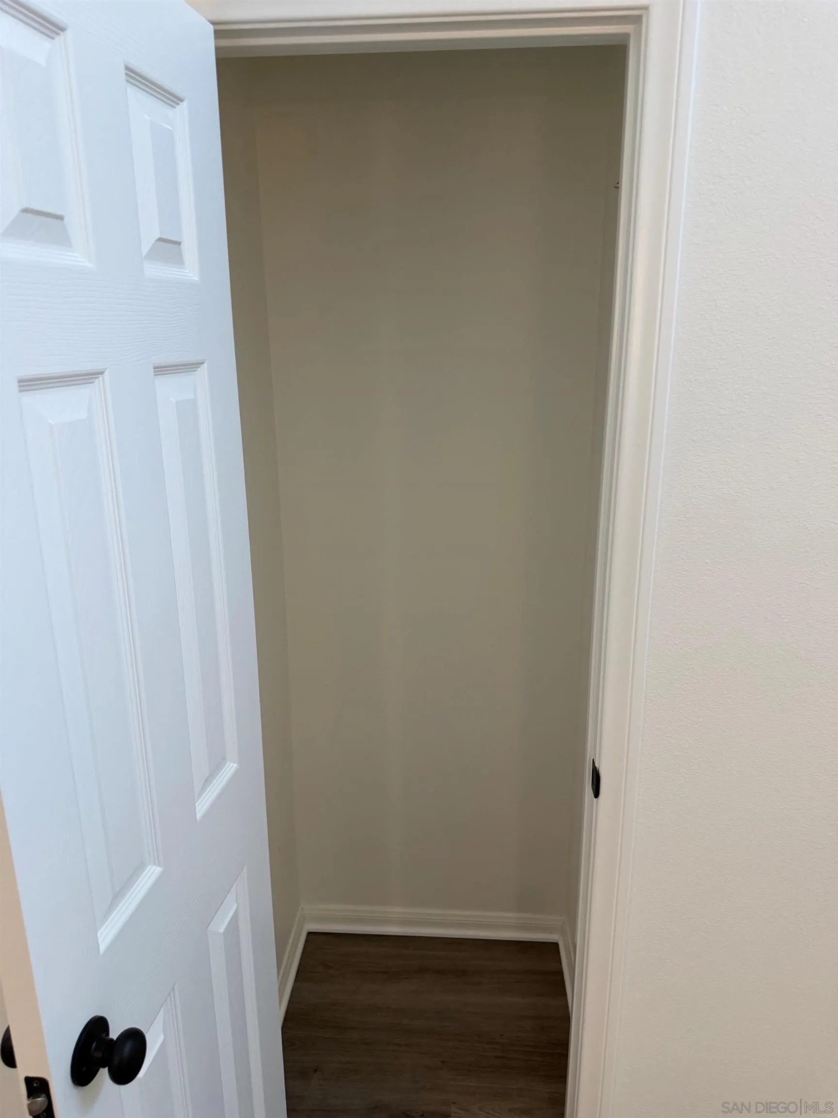 https://cdn.realtyfeed.com/cdn/127/260014110/f64c11adf4a9ec25359858cdff36737b.webp