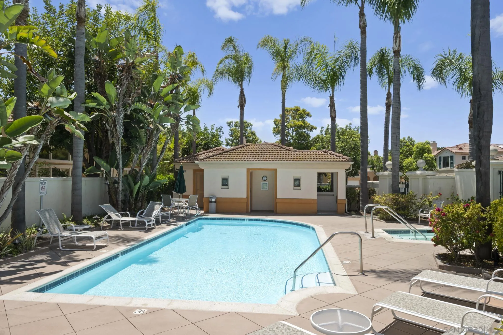 https://cdn.realtyfeed.com/cdn/127/260014111/65a19dc6228da66b7ed1b22b51a4a7f9.webp