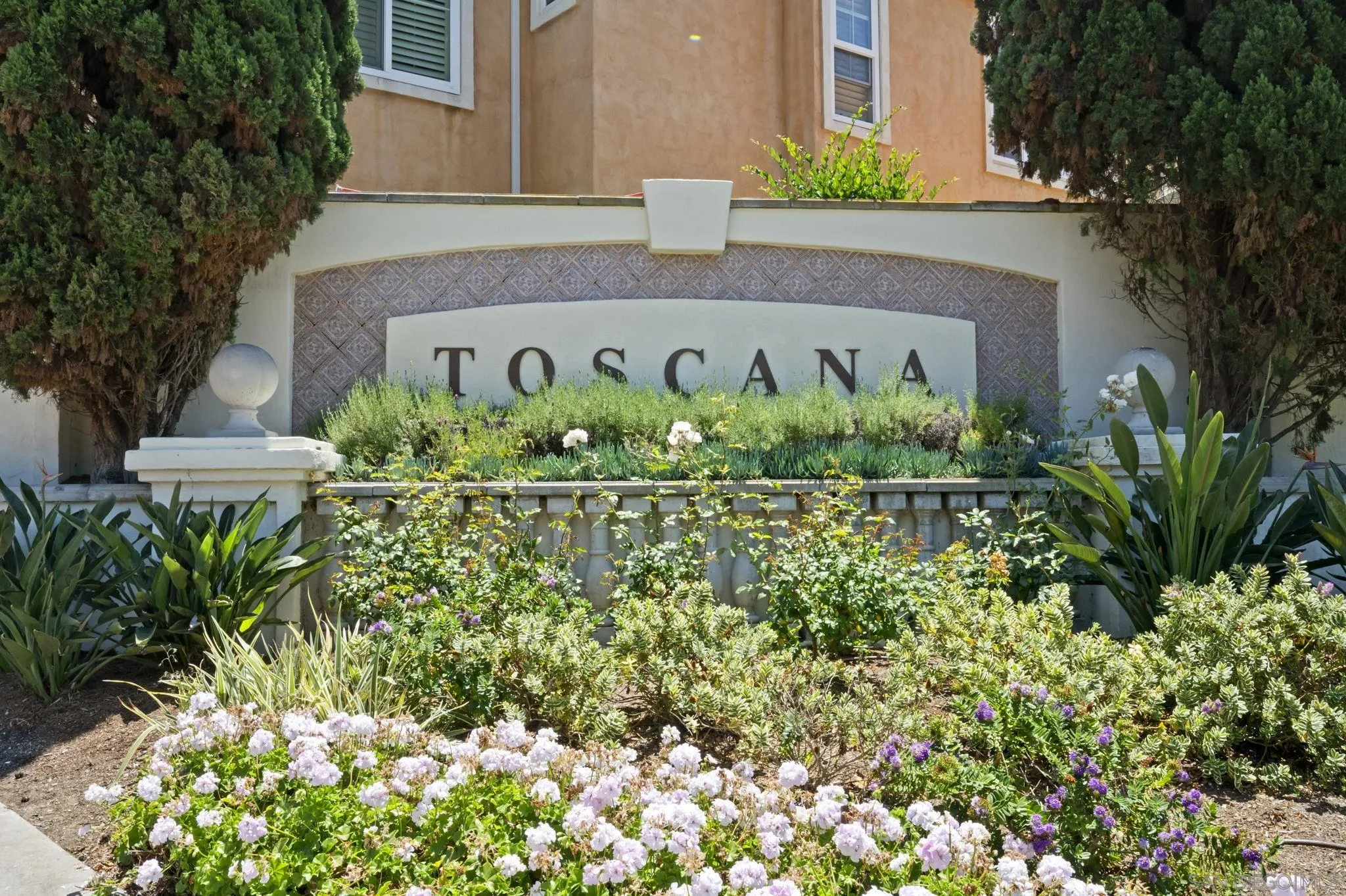 https://cdn.realtyfeed.com/cdn/127/260014111/81a59880cdc14953828cf9f62bfcc181.webp