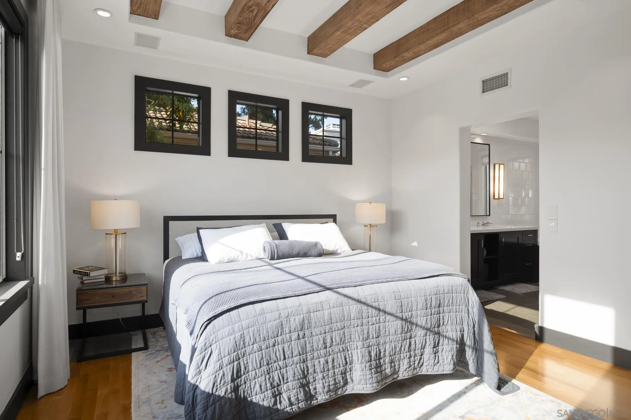 https://cdn.realtyfeed.com/cdn/127/260014111/ba75b6de21a6060188dfb8184abc37b1.webp