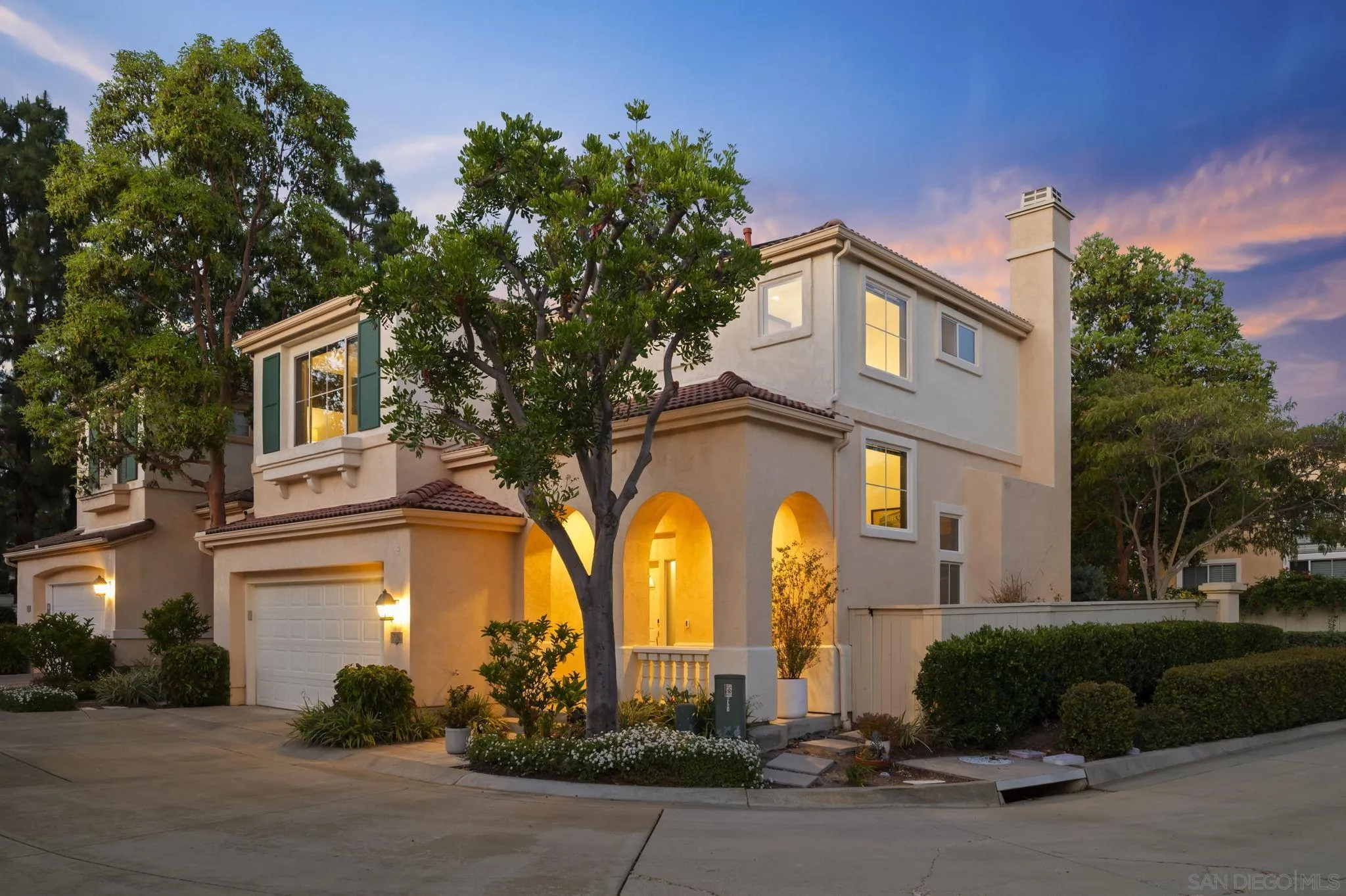 https://cdn.realtyfeed.com/cdn/127/260014111/d145a04663b58cb3c9d45bea2e8e95fb.webp