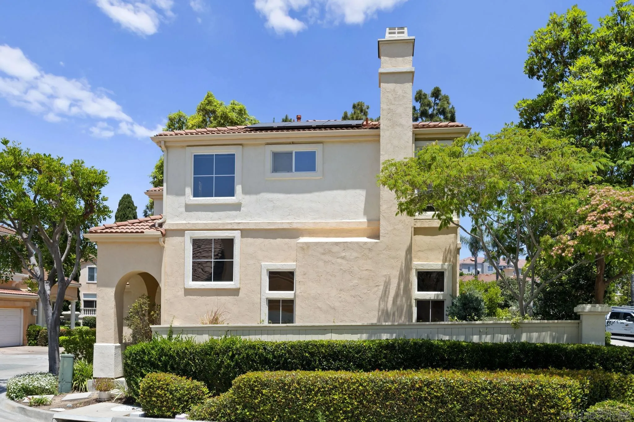 https://cdn.realtyfeed.com/cdn/127/260014111/e2138b8d90f0efaf3b212d2d1760b58d.webp