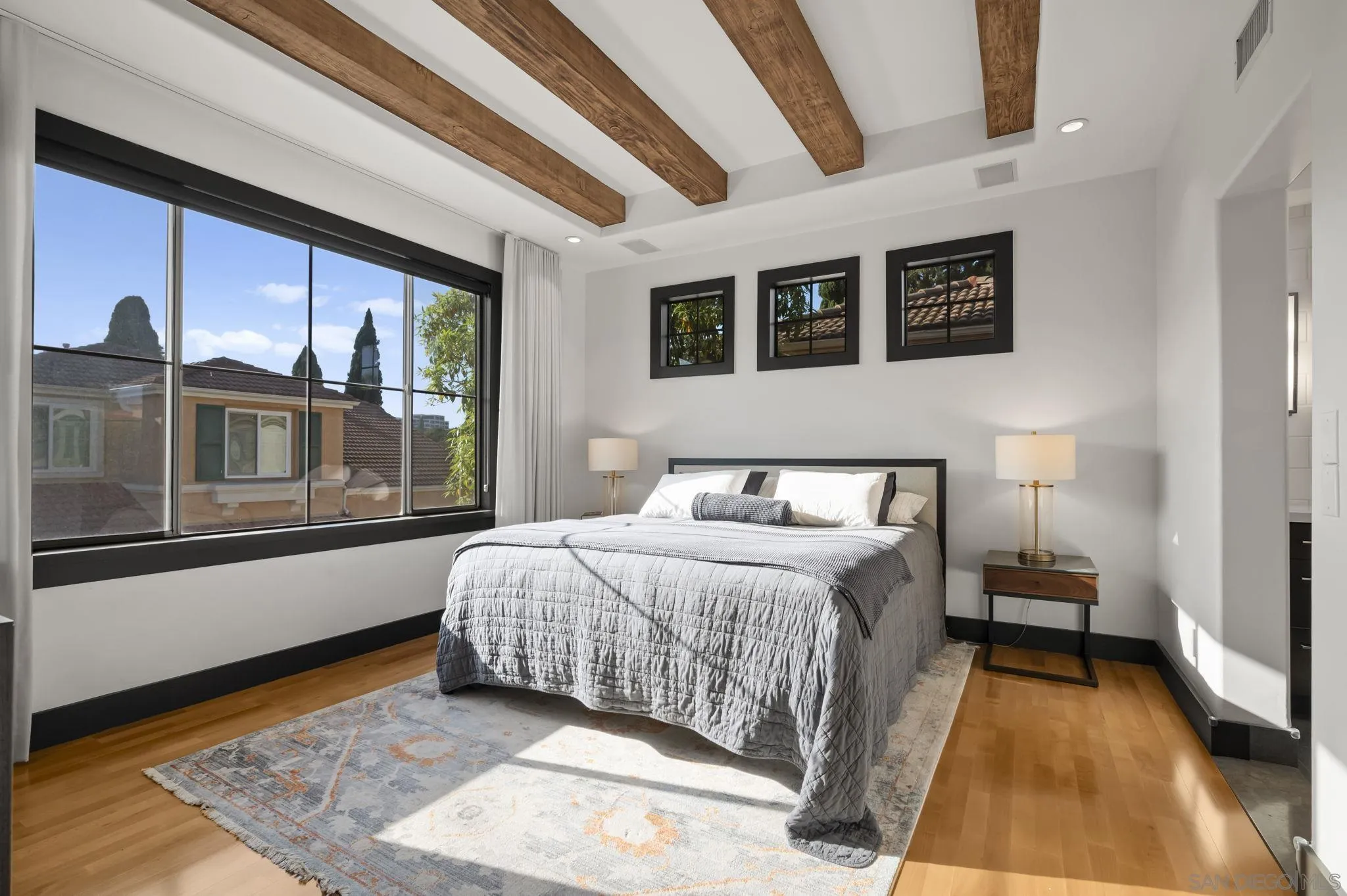 https://cdn.realtyfeed.com/cdn/127/260014111/e90ffeae75000f928c680e5f18471d43.webp