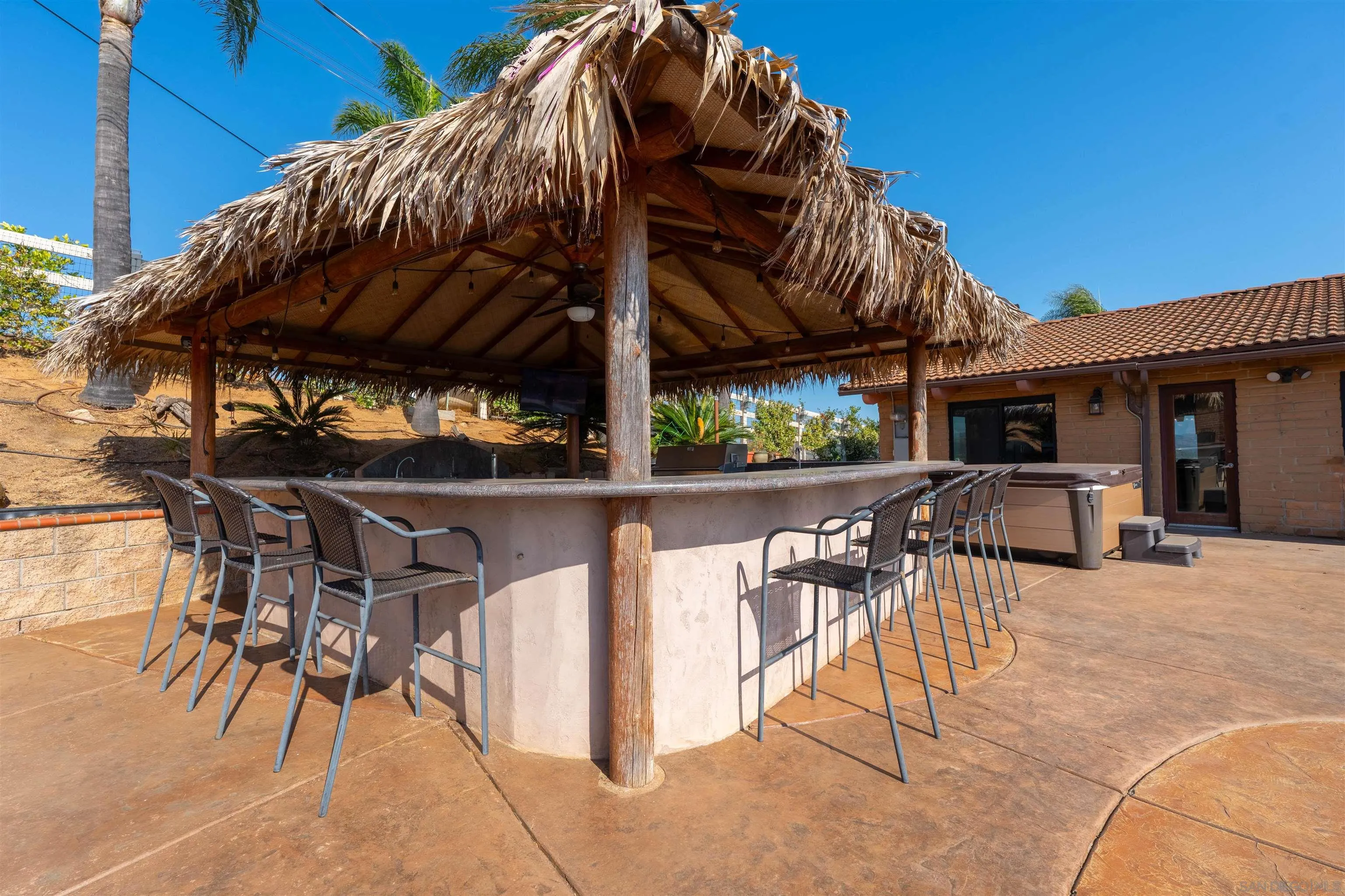 https://cdn.realtyfeed.com/cdn/127/260014112/3909f3896d84e465fa3d72fce3e0ad4b.webp